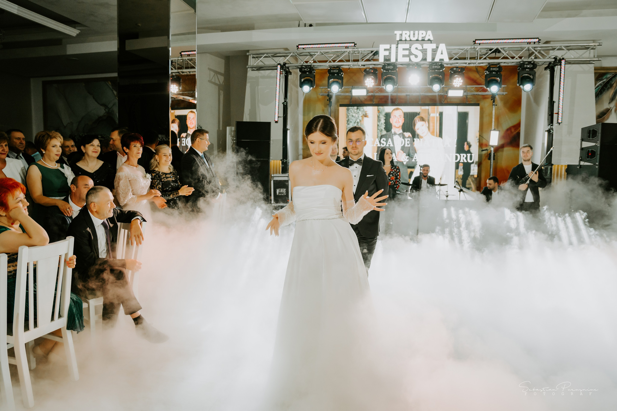 Mădălina & Alexandru. Sebastian Purusniuc Fotograf - Iasi