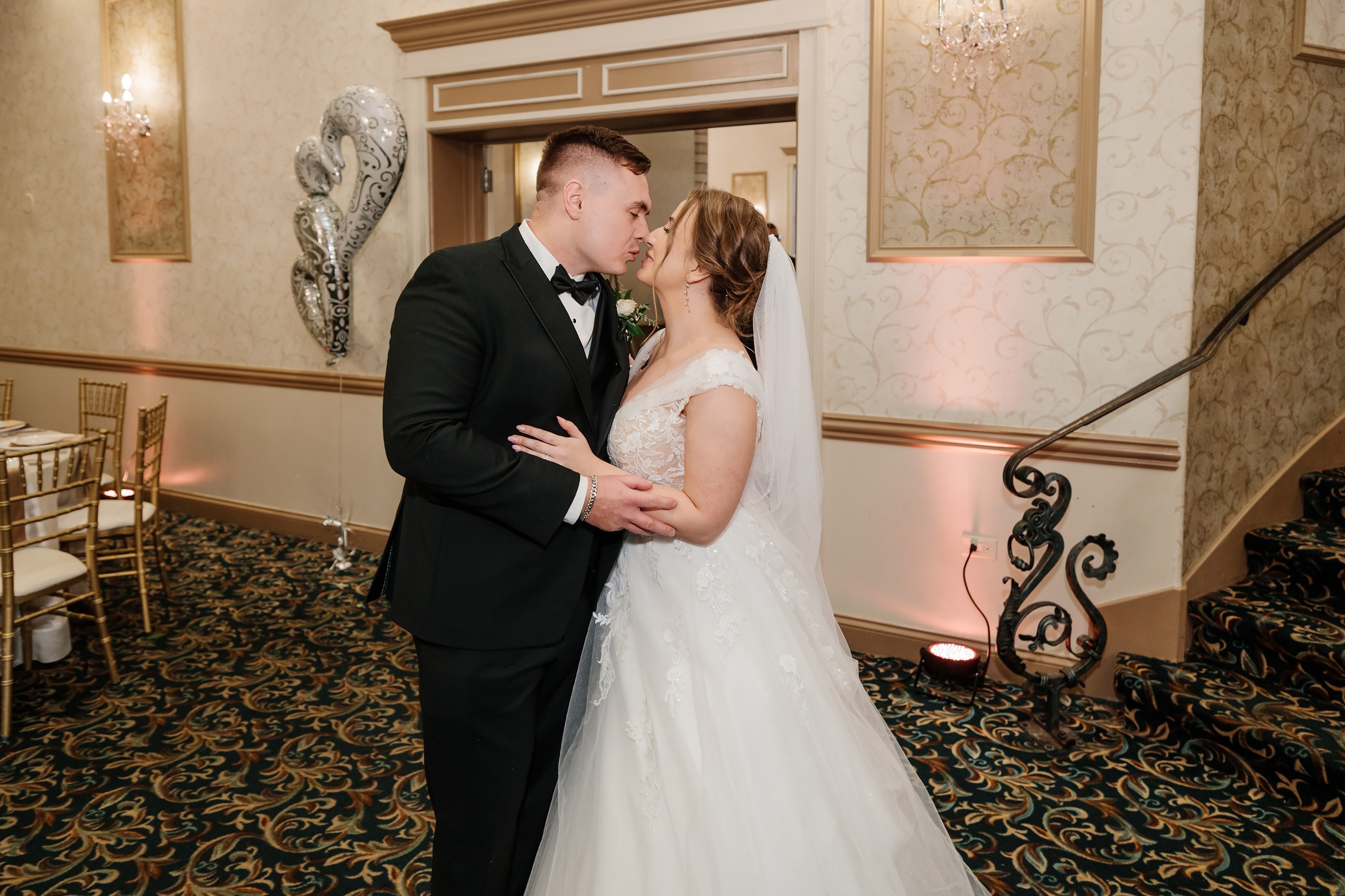 05.10.2024 Wedding. Wedding family event photographer in Chicago Nick Yushevich