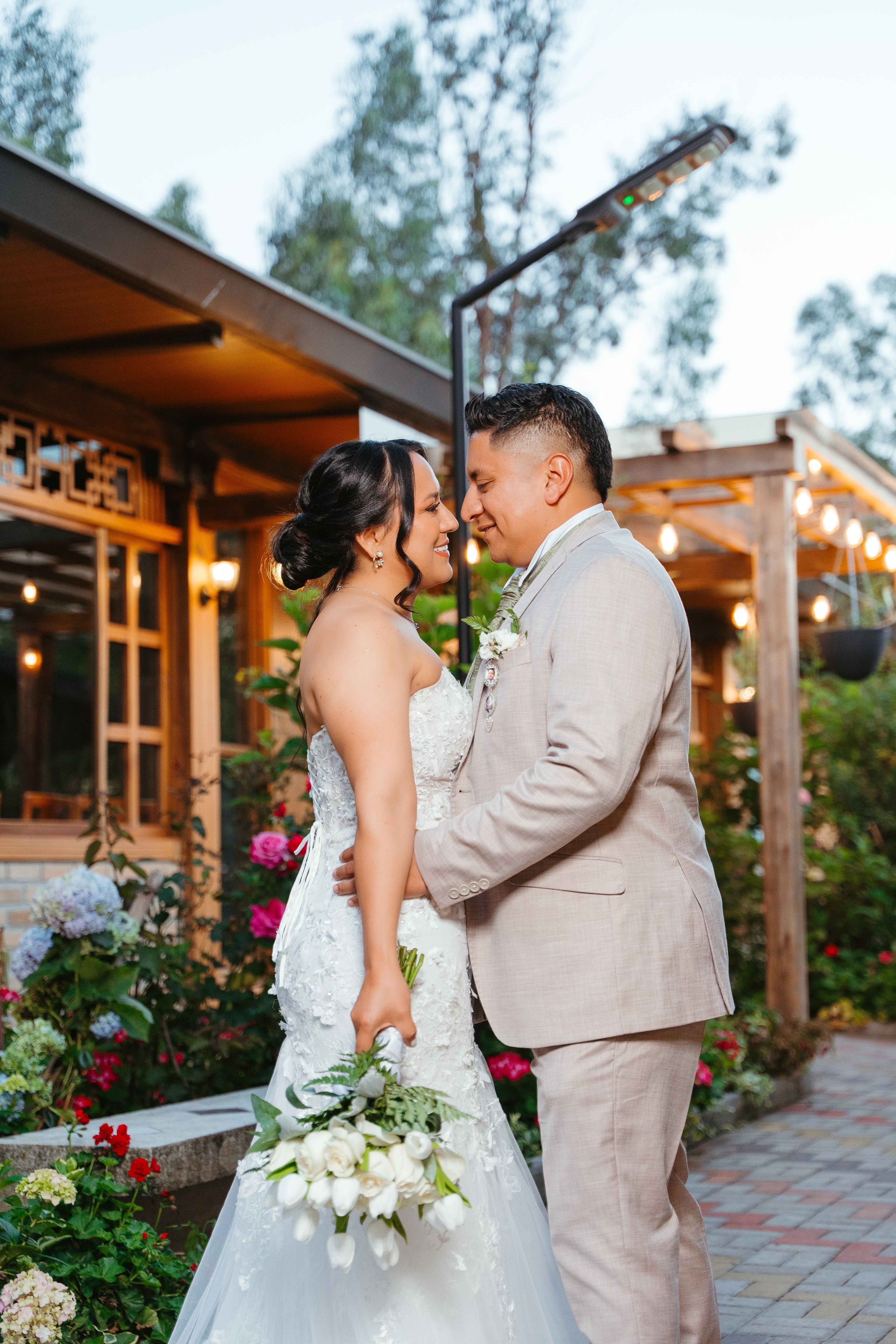 Karol y Jairon. Fotógrafo de bodas en Loja Ecuador | Piero Alvarez PH
