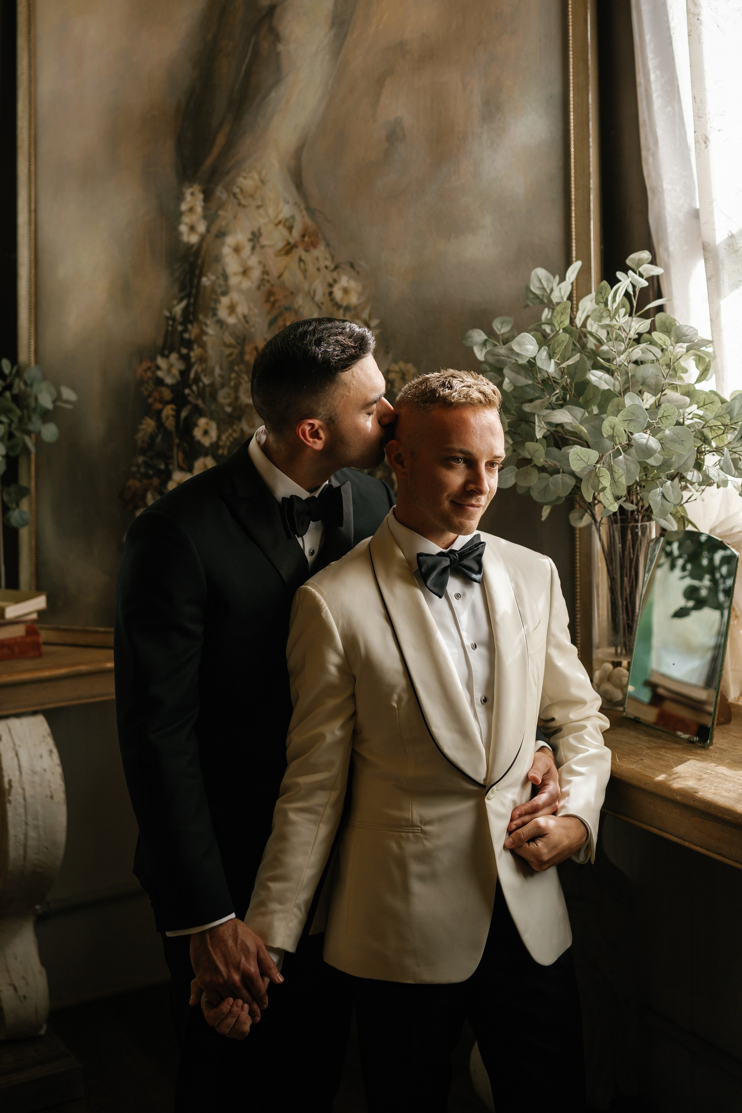 LGBT wedding photographer in California. Wedding Photography & Videography Team in California, Los Angeles, San Francisco, San Diego and Travel