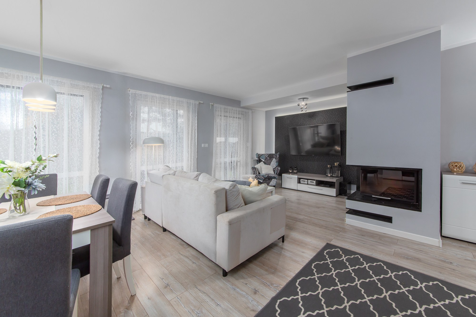 Fotografia nieruchomości, wnętrz, mieszkań, restauracji, biur i apartamentów. Wedding and portrait photographer in Poland Vitali Frozen