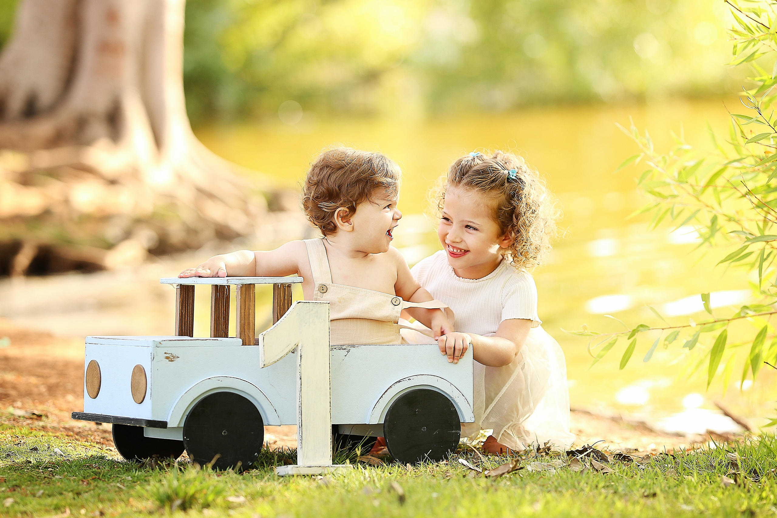 צילומי גיל שנה. צלמת ילדים, הריון ומשפחה בישראל