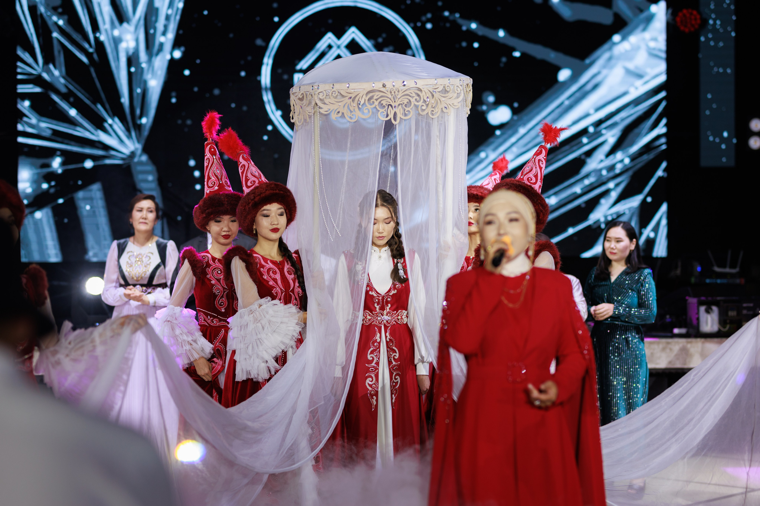 Кыз Узатуу. Mandarin.photo