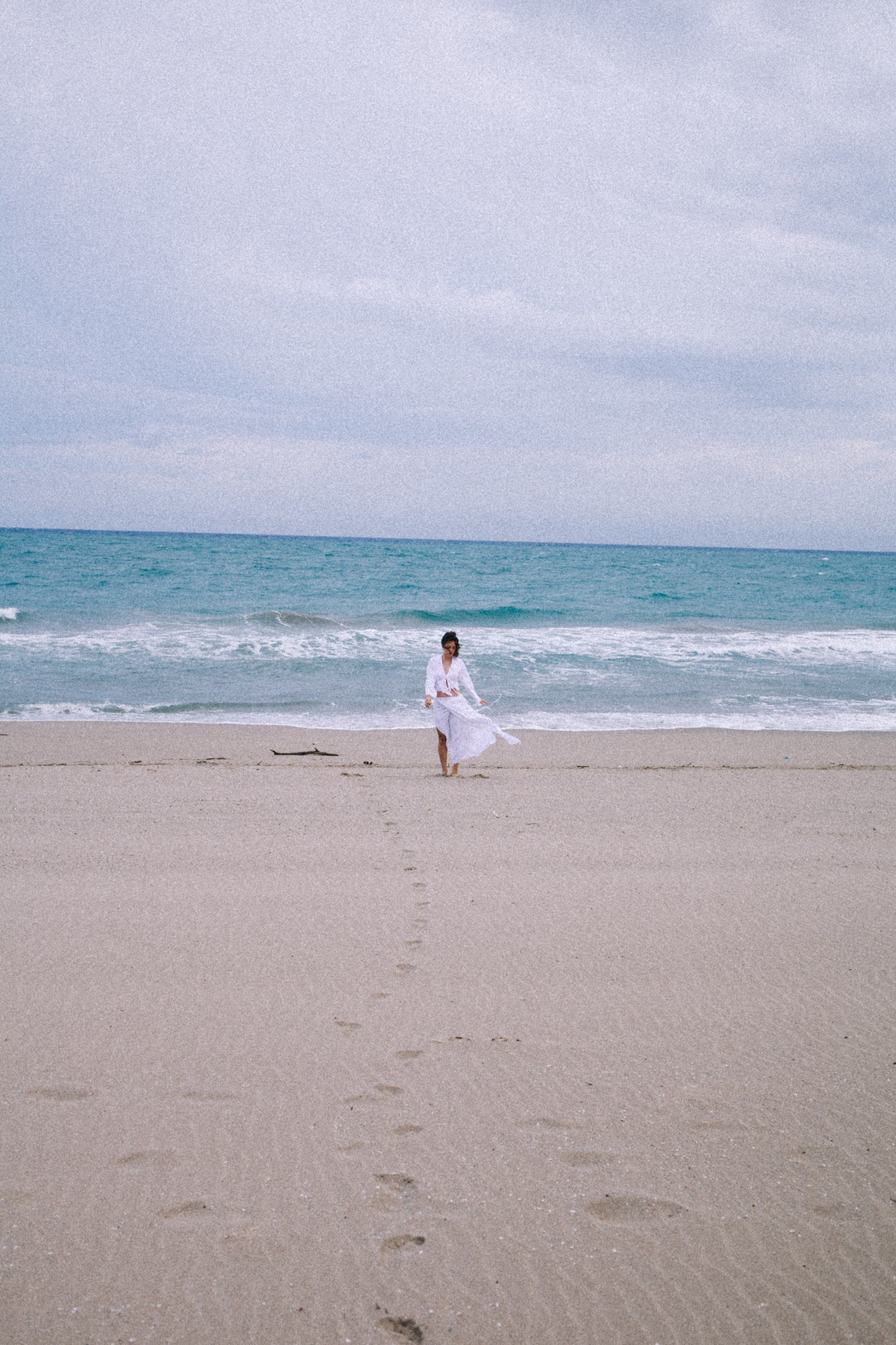 BHAGGINI. SENSUAL WOMENSWEAR. Marina Kálcheva — Photographer & Visual Artist in Barcelona