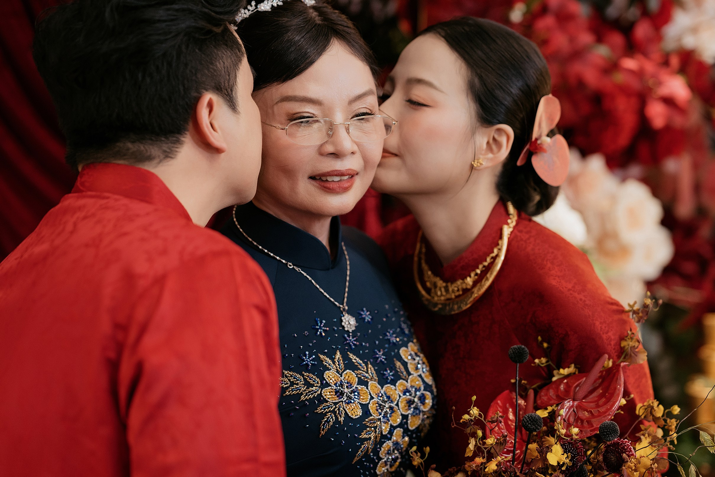 YEN LINH & HOANG QUY / Wedding Ceremony. Nhiếp ảnh gia đám cưới hàng đầu tại Thành Phố Hồ Chí Minh