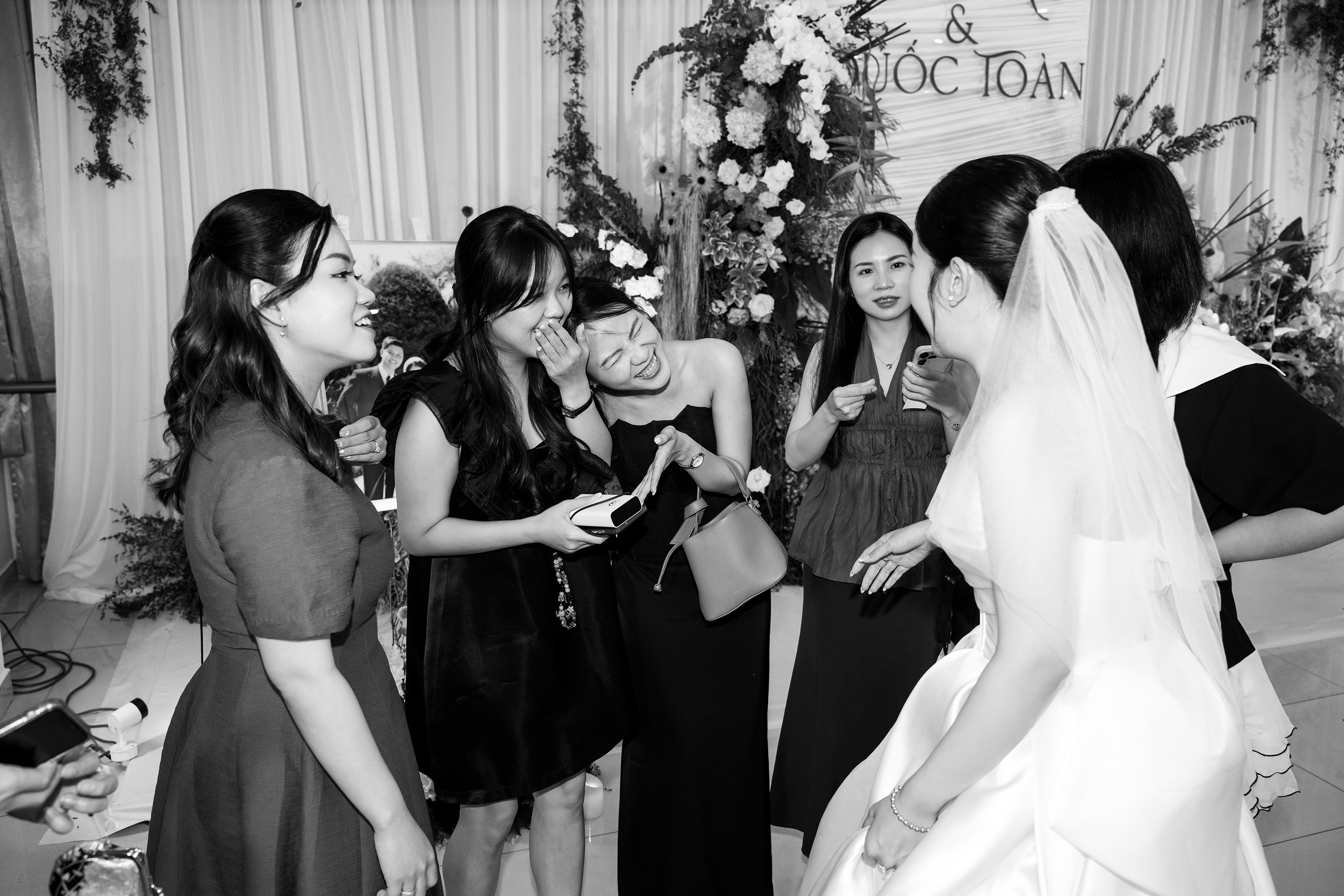 TOAN & VY / Wedding Journalism. Saigon Wedding Present | Art Beyond Moments