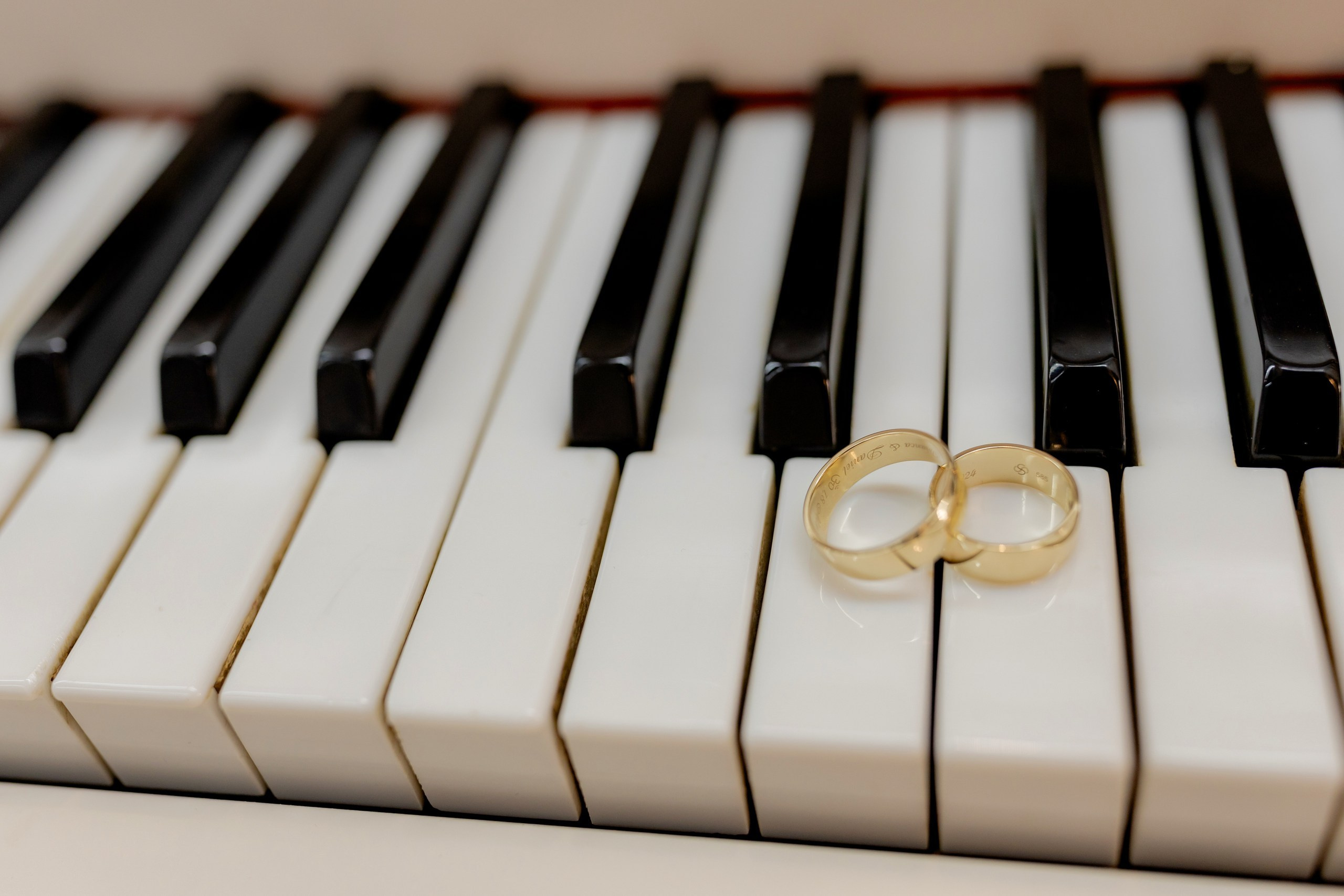 servicii foto video Botoșani. fotograf Botoșani . Alin Chirila fotograf. fotograf nunta. fotograf nunta Botosani.- Fotografii nuntă Daniel & Bianca 2024 – momente de neuitat  - Nuntă Daniel & Bianca 2024 – iubire și fericire în fiecare fotografie  - Detalii din ziua nunții Daniel & Bianca 2024 – rochie de mireasă și buchet  - Daniel & Bianca 2024 – ședință foto nuntă romantică  - Fotograf profesionist nuntă Botoșani, Daniel & Bianca 2024  - Imagini din ziua nunții Daniel & Bianca – momente pline de emoție  - Nuntă Daniel & Bianca 2024 – dragoste și fericire în fiecare cadru  - Fotografii nunta Daniel & Bianca – momente de vis și frumusețe