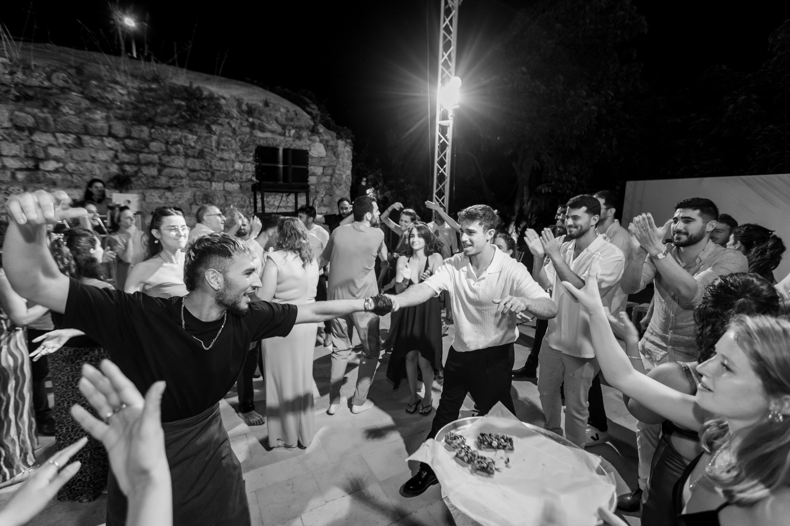 Tamar & Assaf. AMIR BUCHNIK PHOTOGRAPHER