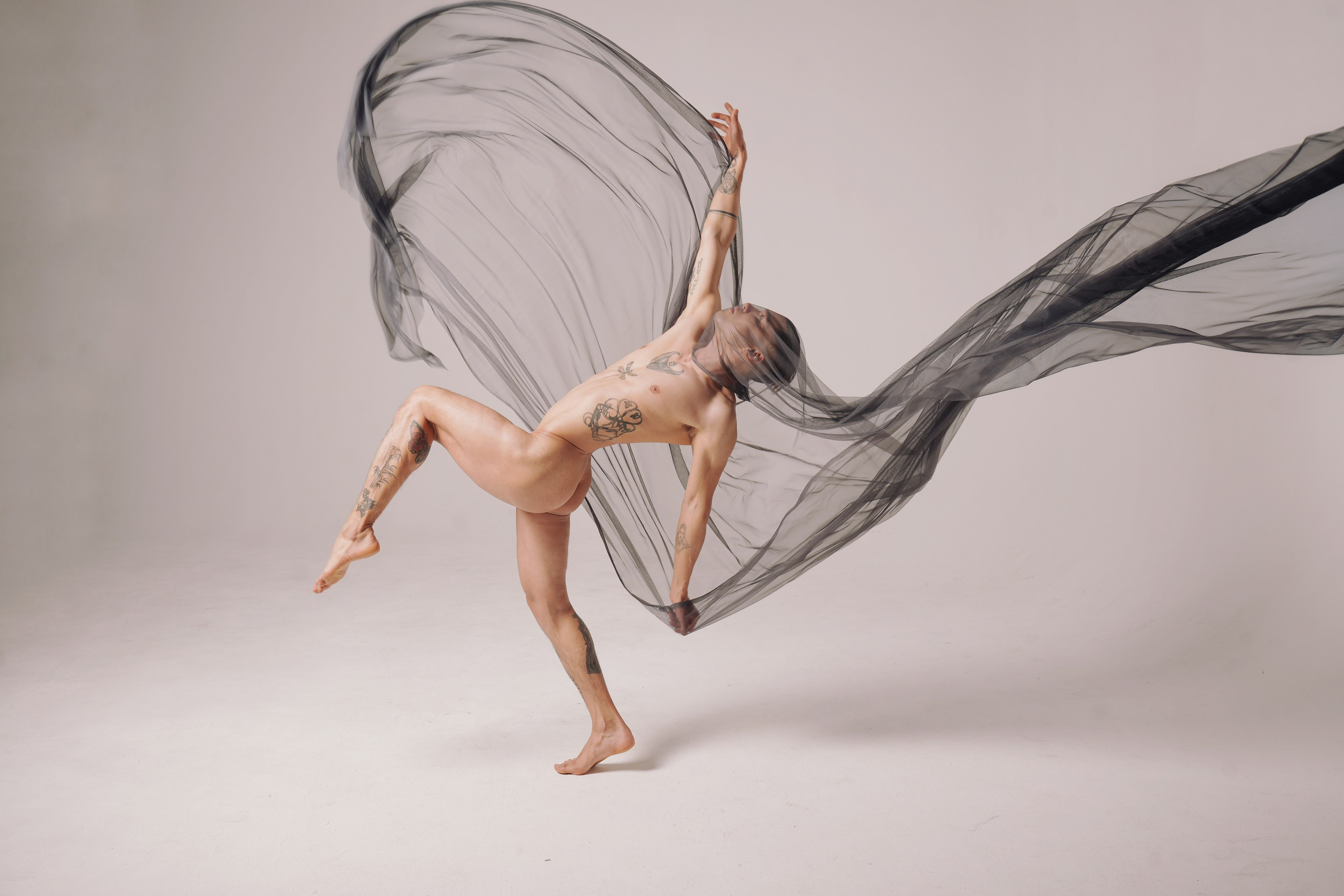 Художественные Фотосессии. Артем Алексенцев — Профессиональная Фотография в Бишкеке и Алматы