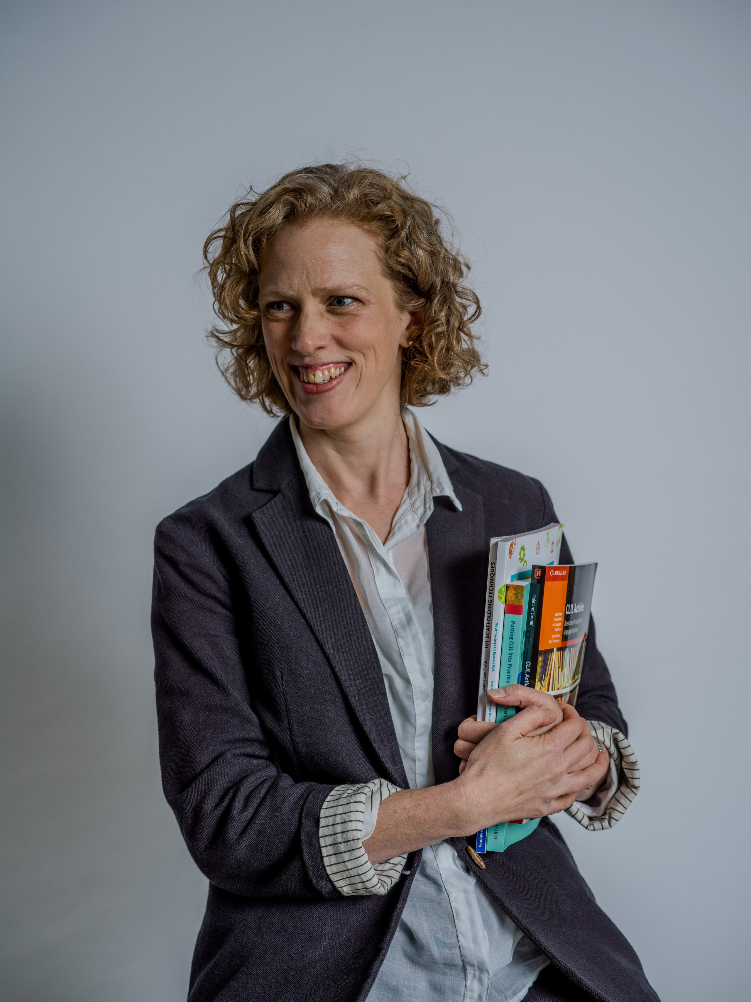 teacher photoshoot Verona, personal blog photos Verona, educator photography Verona, Verona content creator, professional photos Verona, blog photoshoot Verona, personal branding Verona, lifestyle photography Verona, teacher portrait Verona, Verona photography, personal blog photography, professional photos for website, content creator photography, teacher personal brand Verona, lifestyle content Verona, educator photo session, teacher website photography, Verona photo session, branding photography Verona, photo session for bloggers, personal blog content Verona