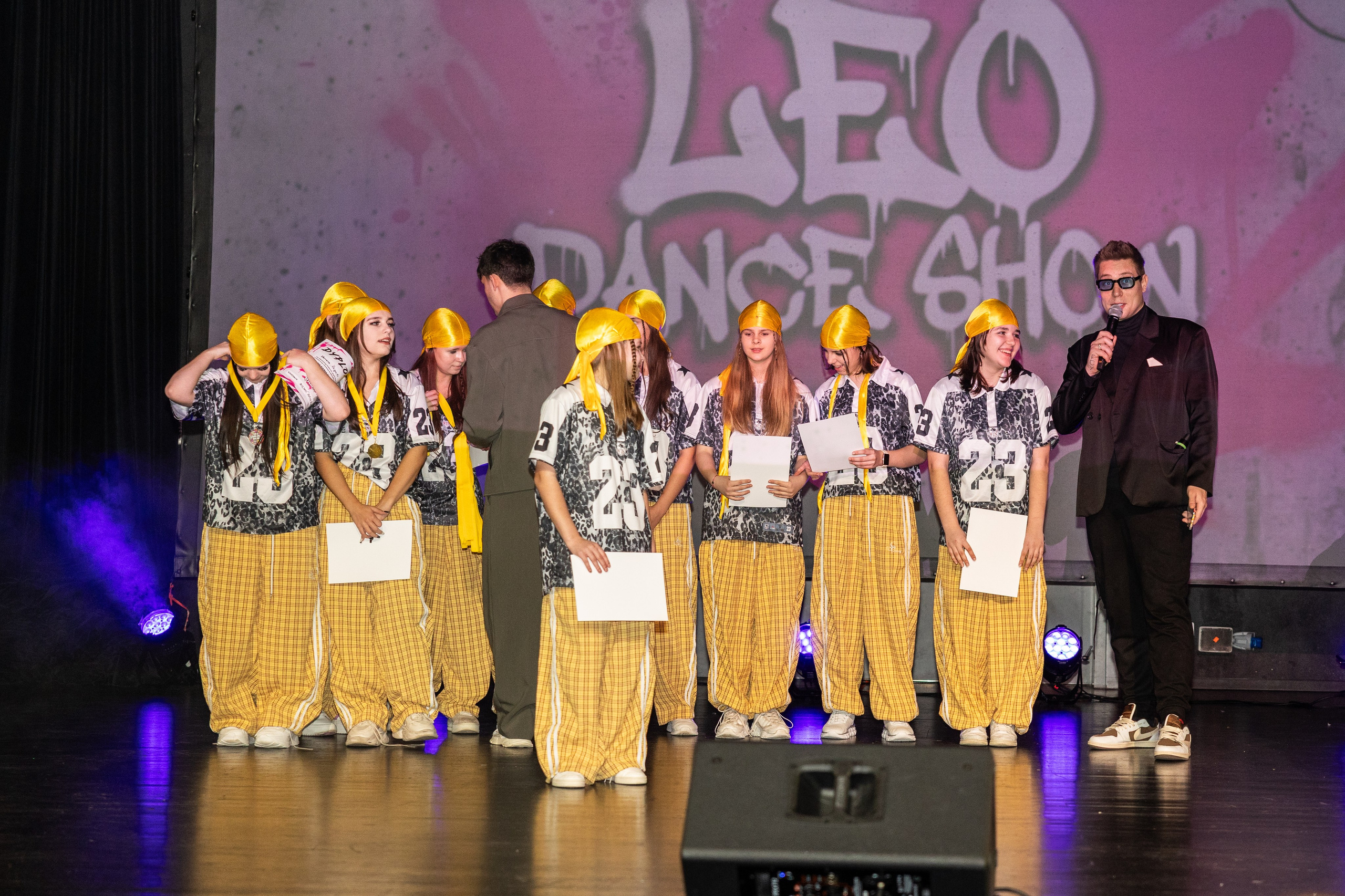 LEO DANCE SHOW WINTER 2025. Семейный и детский фотограф в Варшаве Мила Бобровская