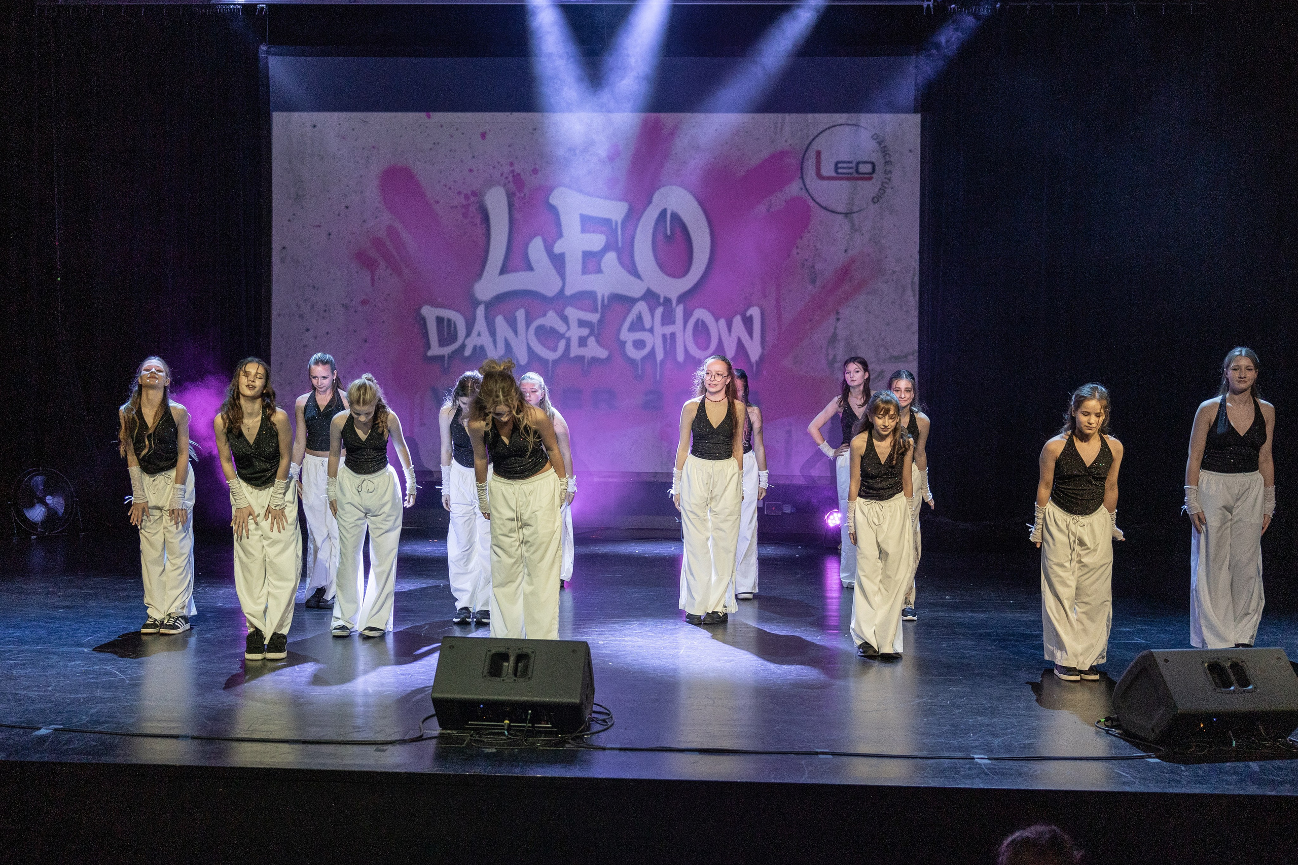 LEO DANCE SHOW WINTER 2025. Семейный и детский фотограф в Варшаве Мила Бобровская