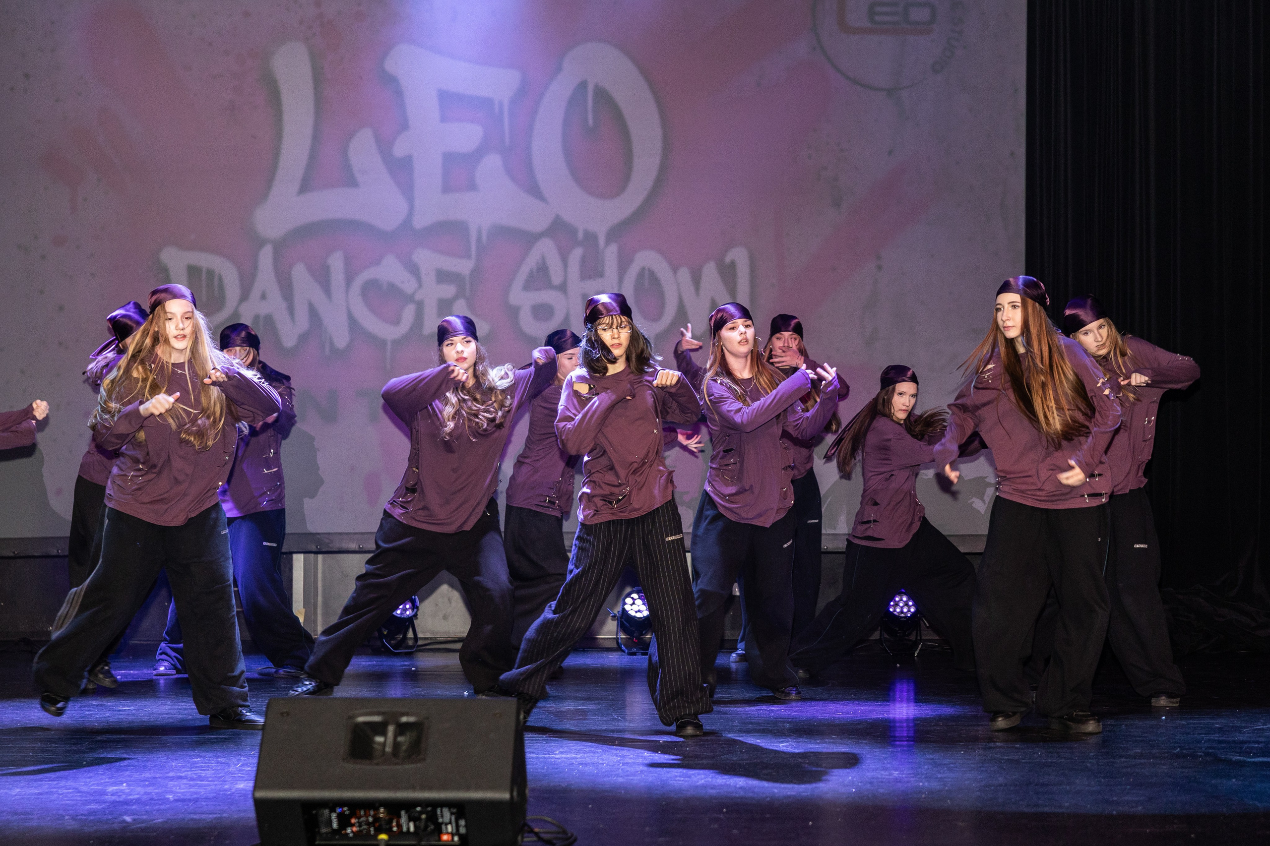 LEO DANCE SHOW WINTER 2025. Семейный и детский фотограф в Варшаве Мила Бобровская