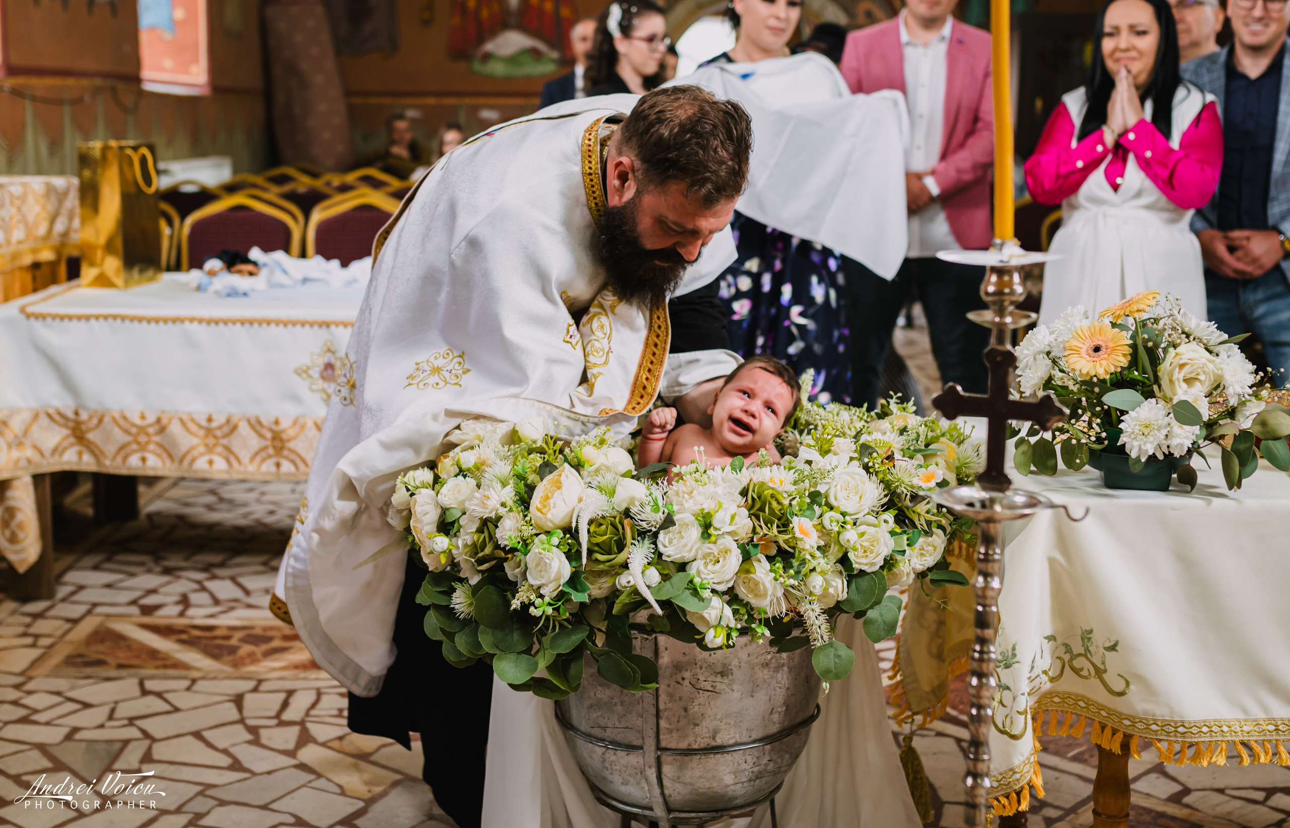 Fotografia de botez. Andrei Voicu Fotograf. Povești nescrise, surprinse atent