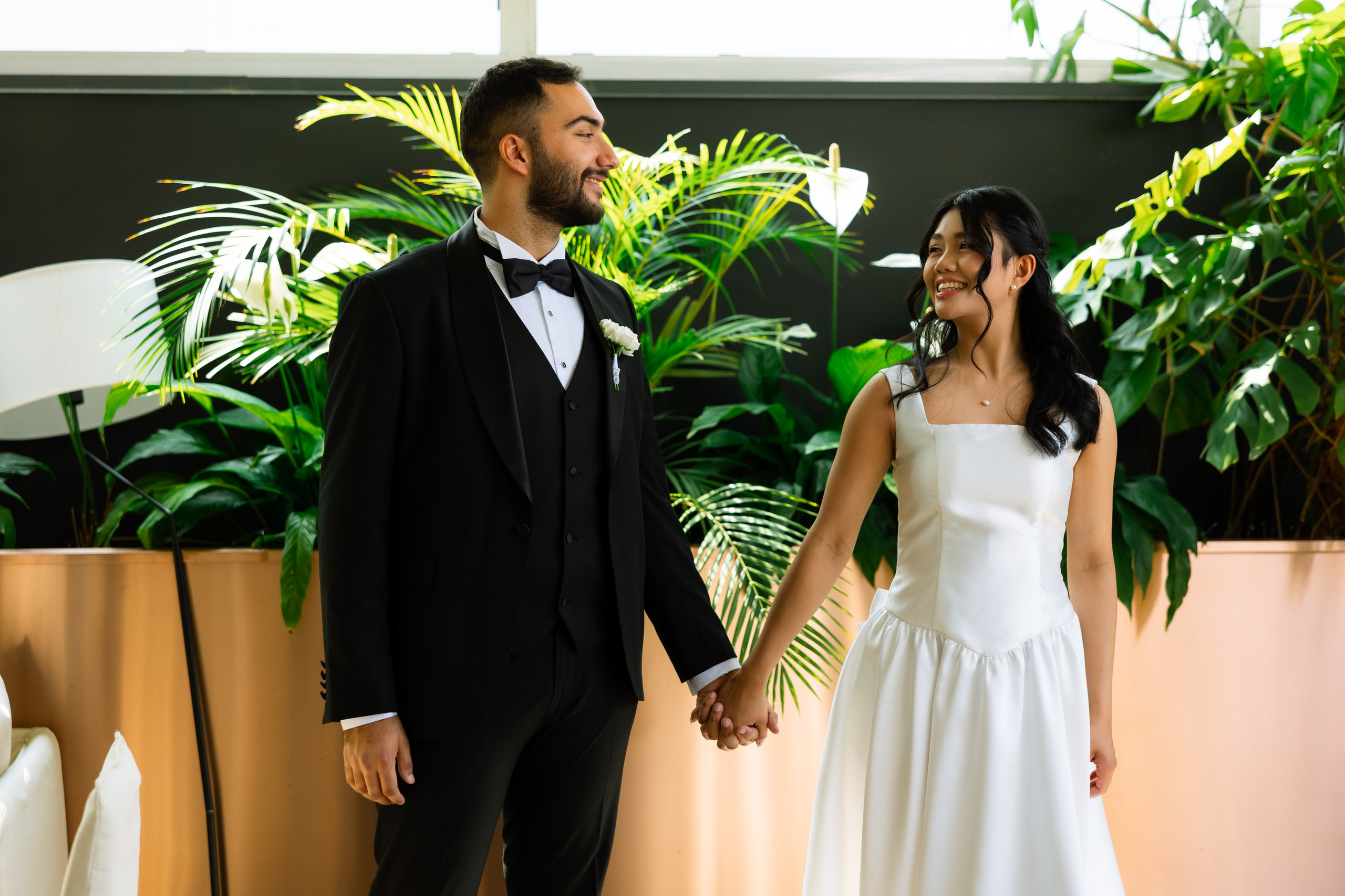 Sharing happy moments. Wedding photographer in Tbilisi Ioseb Mamniashvili