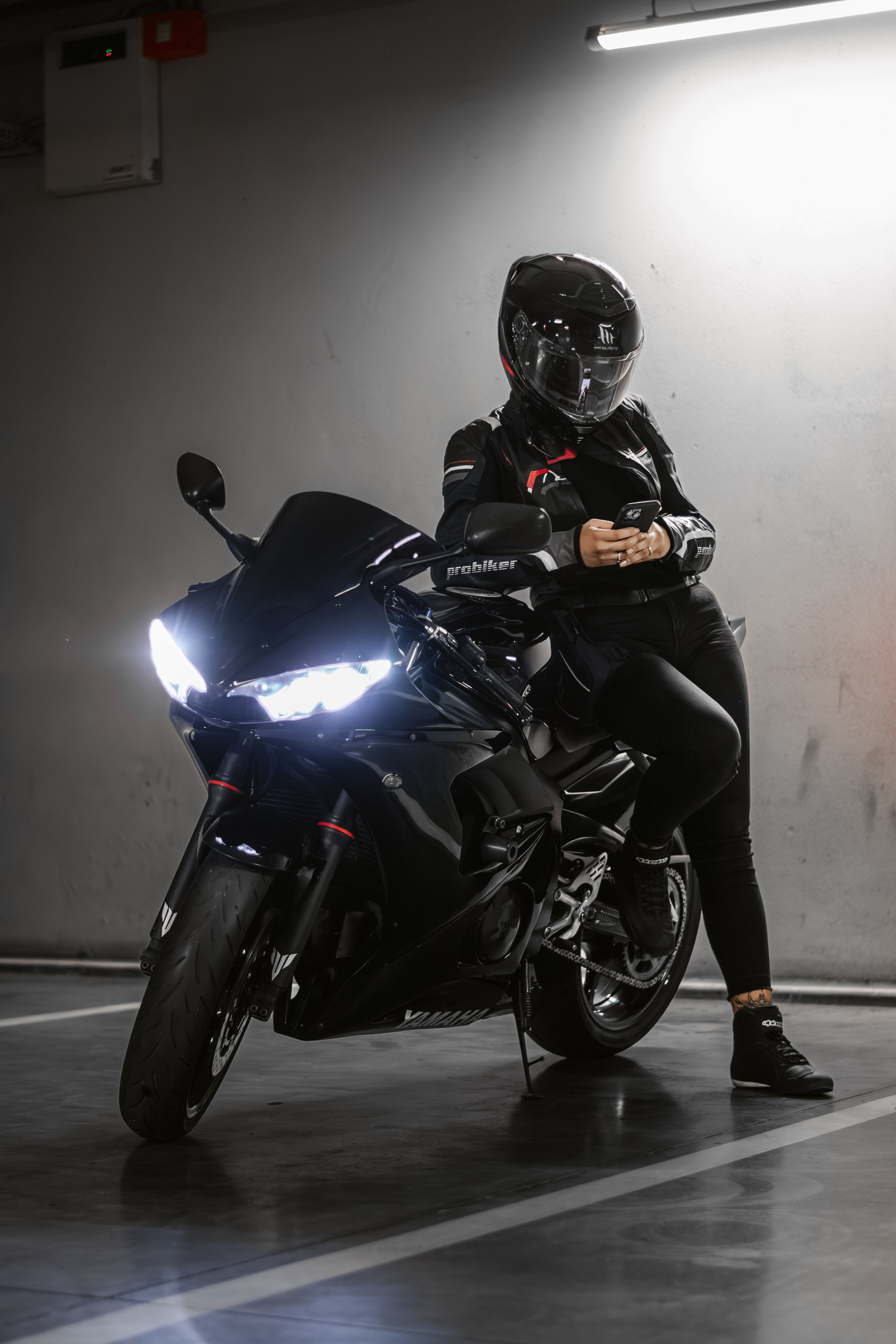 Yamaha R6. Johnnyshoots