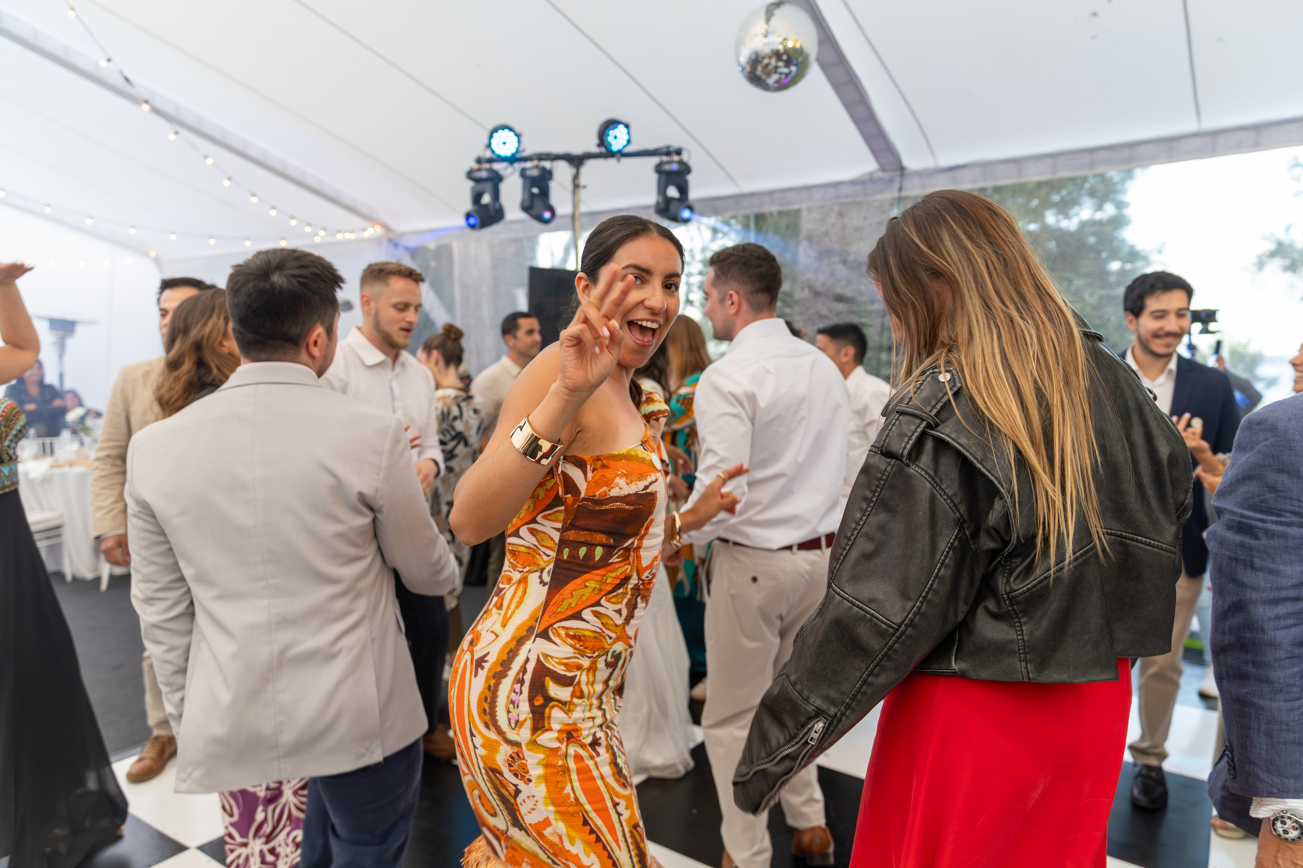 Javiera y Diego. Dinka & Emilio - El arte de preservar lo que no se repite