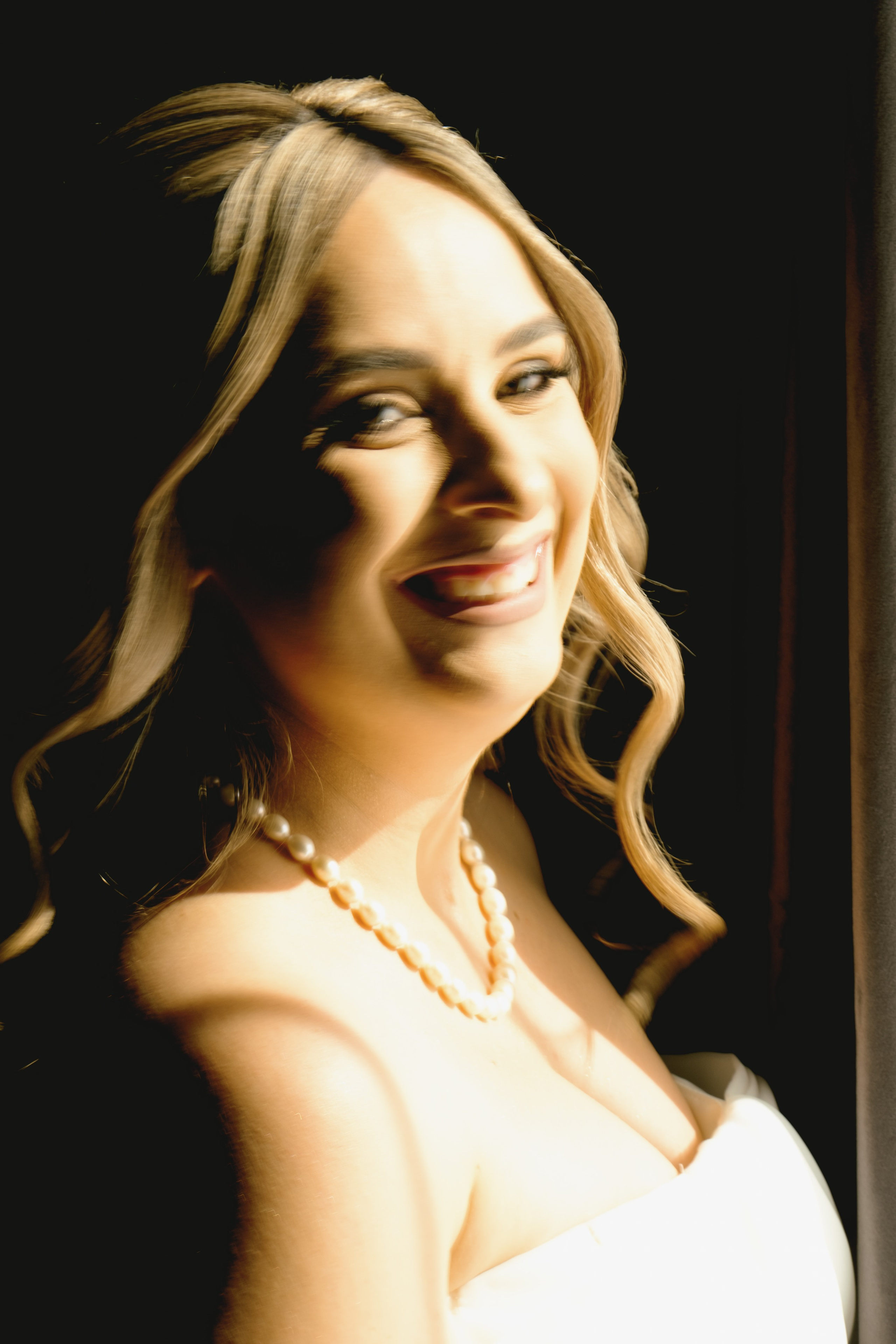 Bianca & Mihnea Pitesti. MDimaFotoStudio. Fotograf de nuntă, evenimente private și de familie