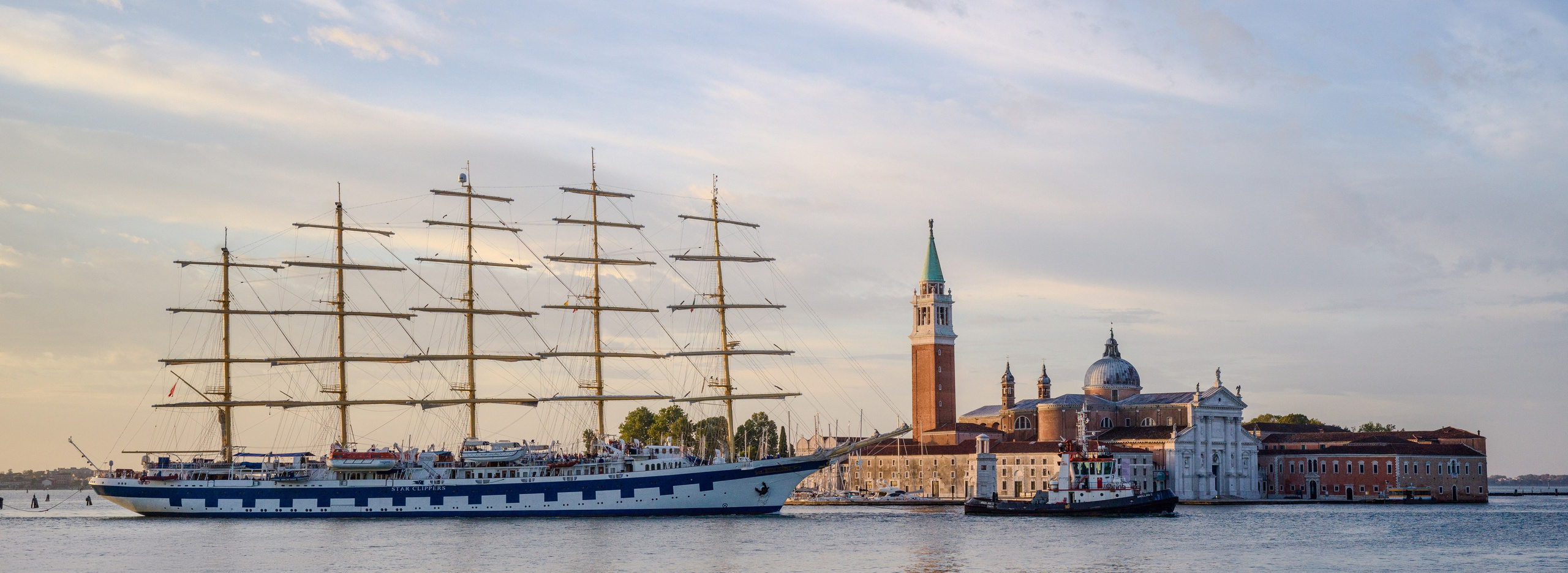 Buy photos. Ale Kor — Photographer in Italy | Lake Como, Lake Garda, Verona & Dolomites