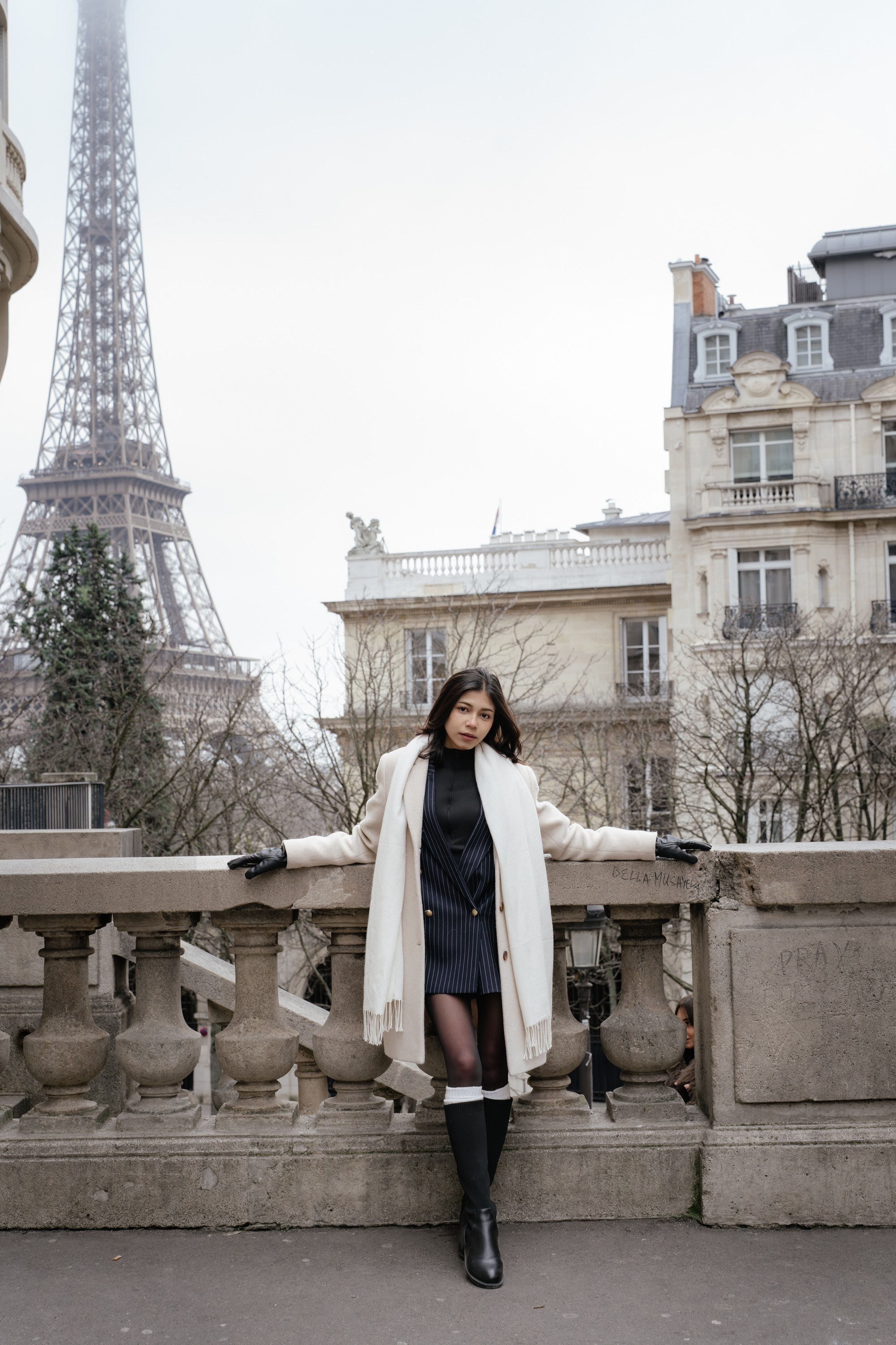 Solo Portrait Session: Louvre & Eiffel Tower. Paris Photographer & Videographer