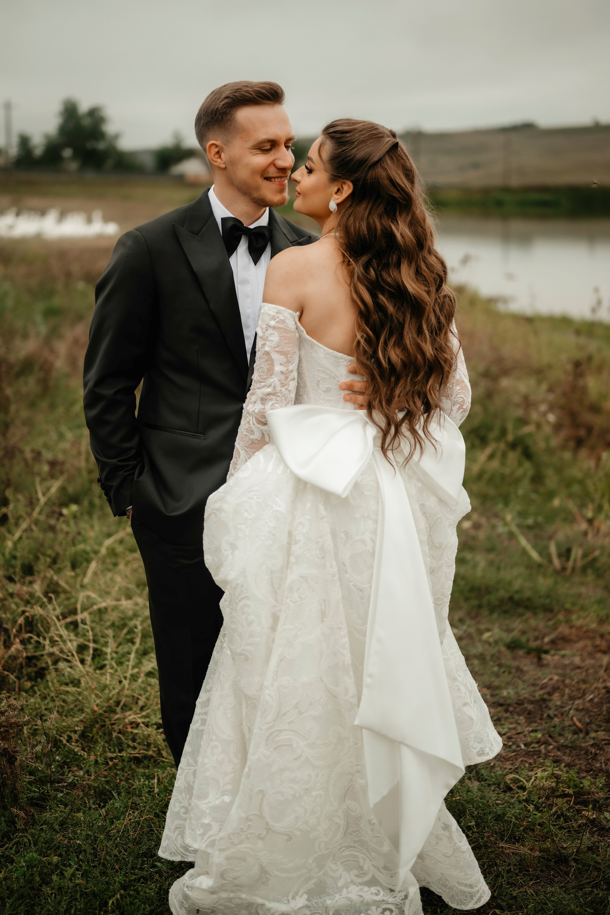 🤎 E l i s a & O v i d i u — Wedding Day Preview. Wedding & Family Photographer