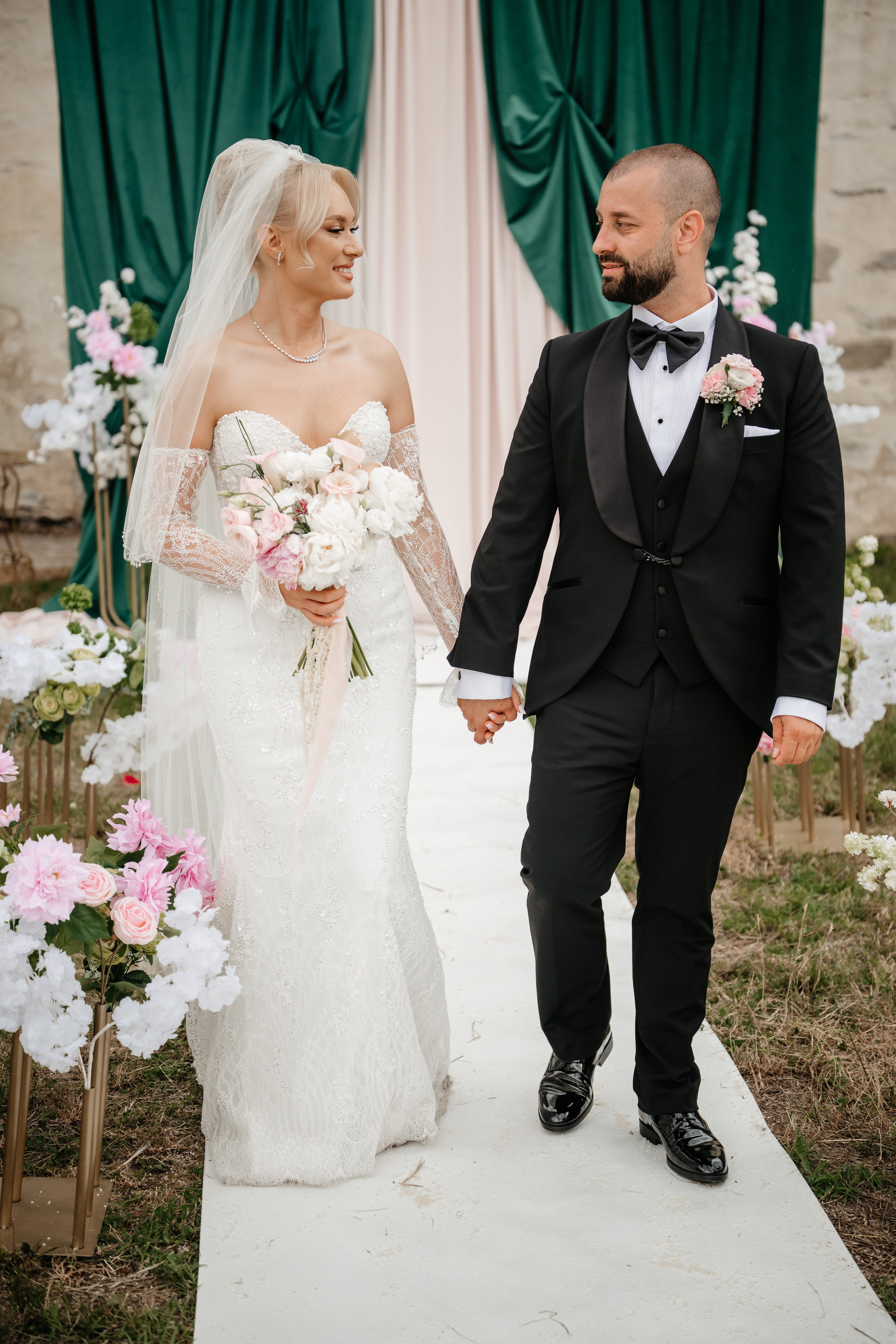 🤎 G a b r i e l a & D a n i e l - Wedding Day Preview. Wedding & Family Photographer