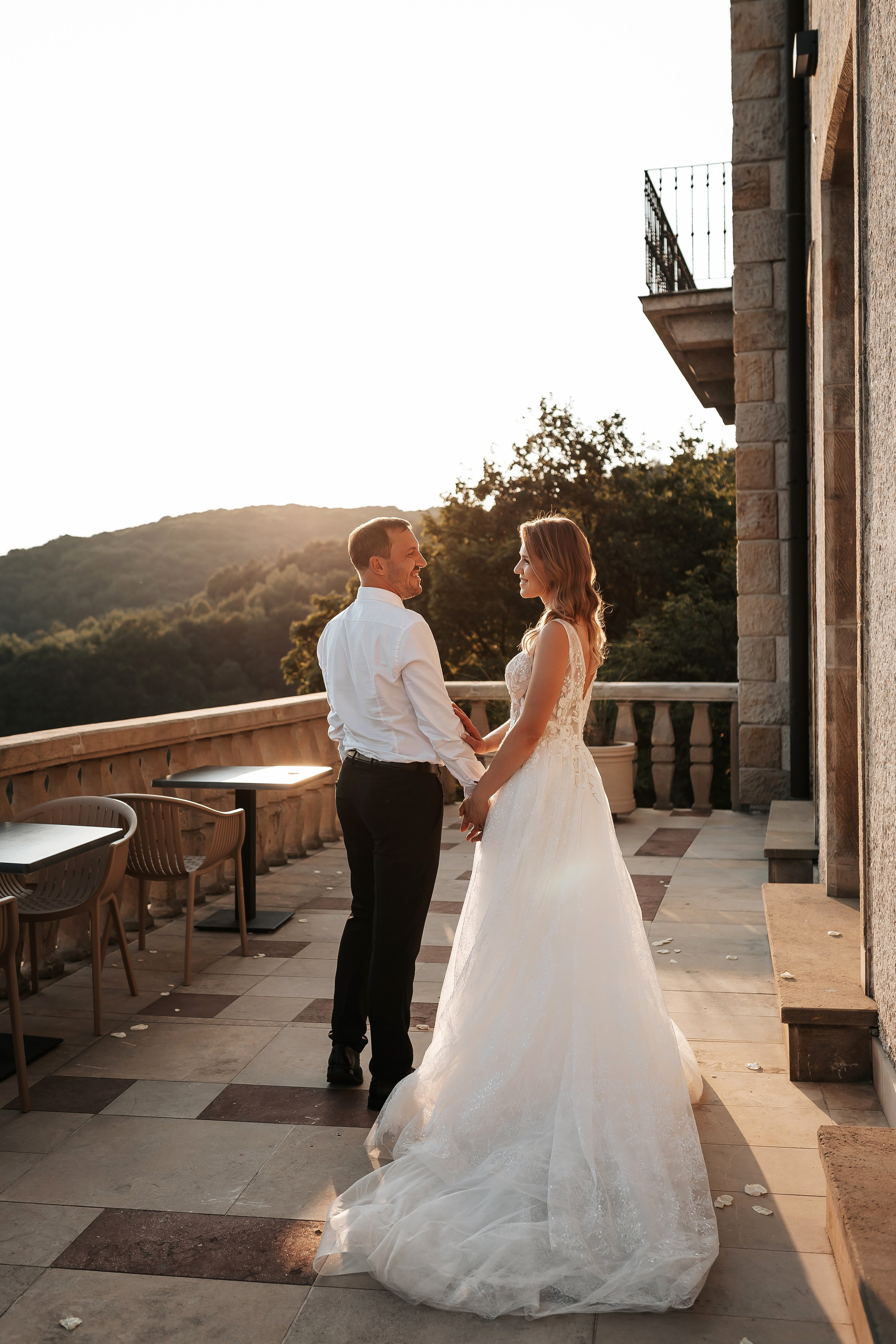 Valeria & Vitaliy. Ziyad Restaurant. 2024. Fotograf ślubny i rodzinny w Krakowie Yana Klymova