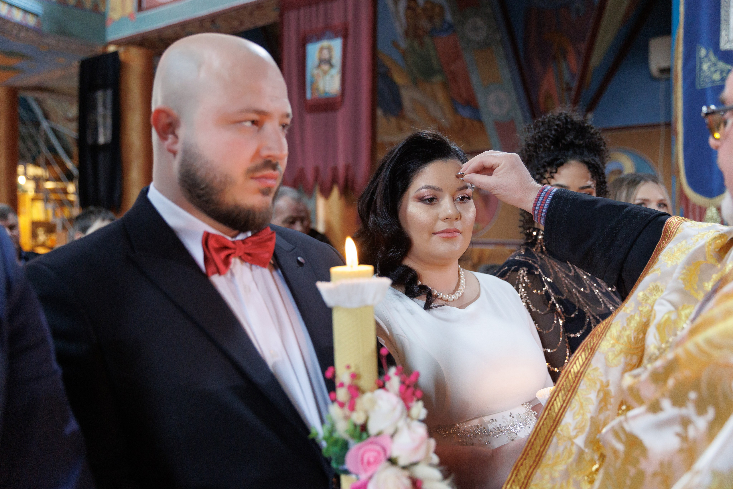 Andreea & Radu — simplu, autentic, al lor. Rares Bucur is a professional wedding photographer based in Cluj-Napoca, Romania, specializing in wedding photography