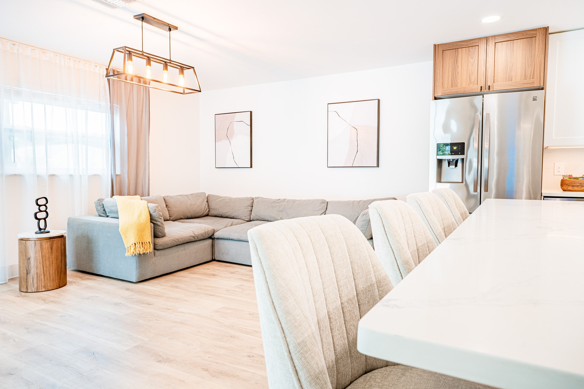 Airbnb: Real Estate 01. Welcome to my video and photo world!