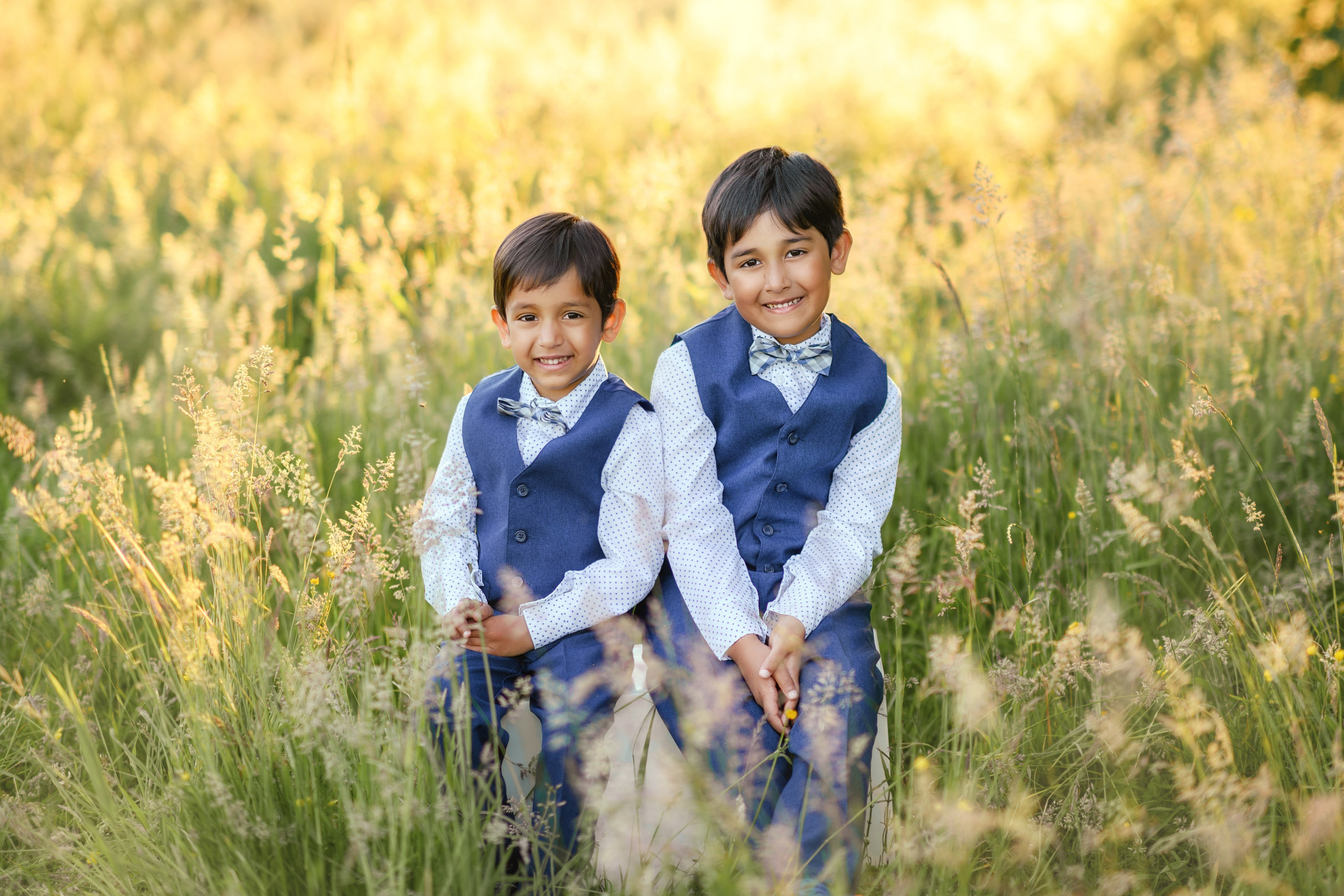 Jisha and her family. Wedding & family photography in Seattle area. Helen Michelle photographer