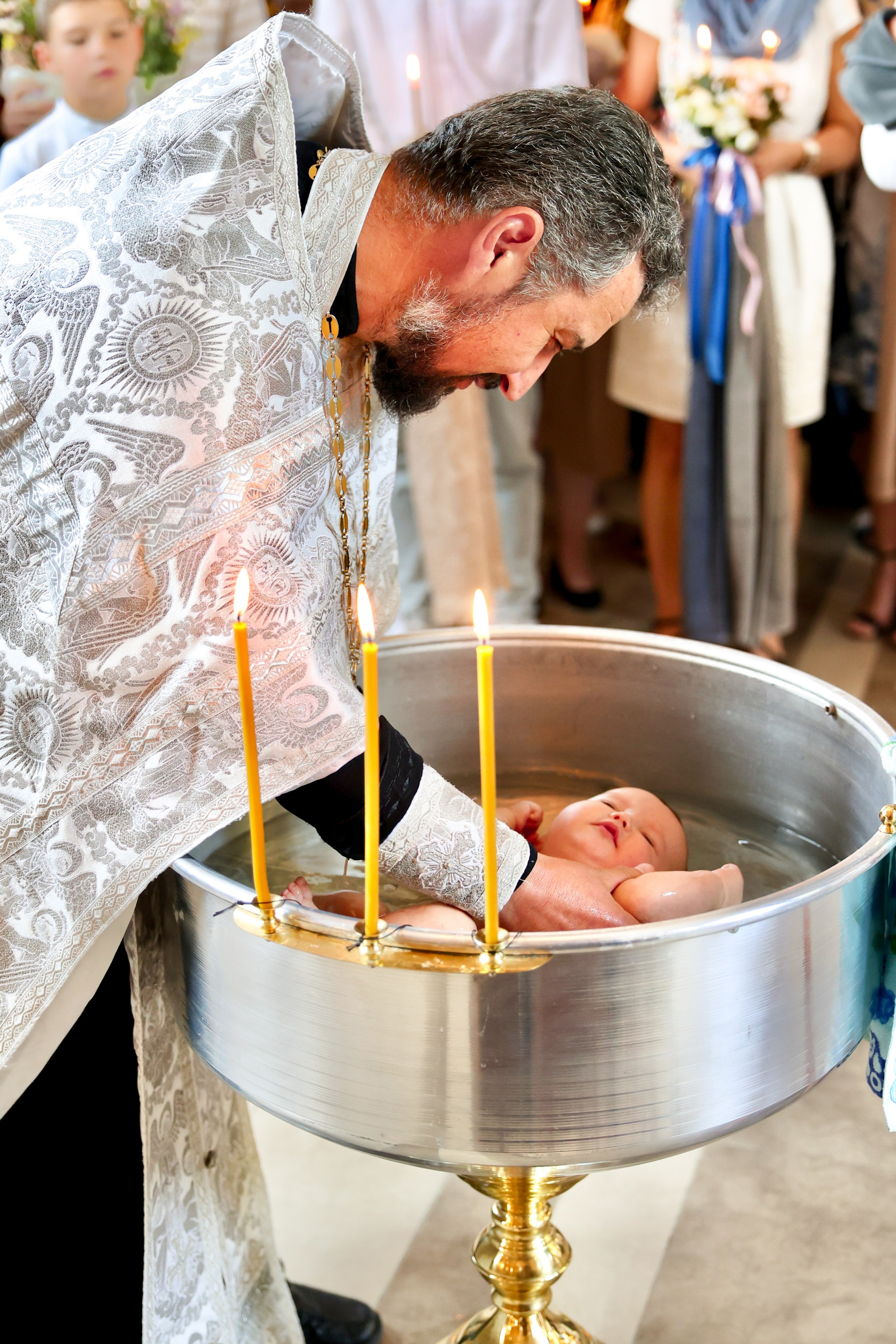 Botez. Fotograf al tainelor bisericești – Alina Fetu