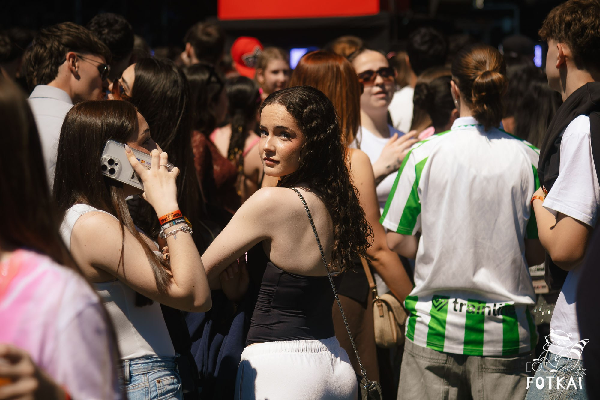 Costa Sonora 2026 Alicante Day 1 Photos — Find Yourself, Friends and Festival Crowd | FOTKAI