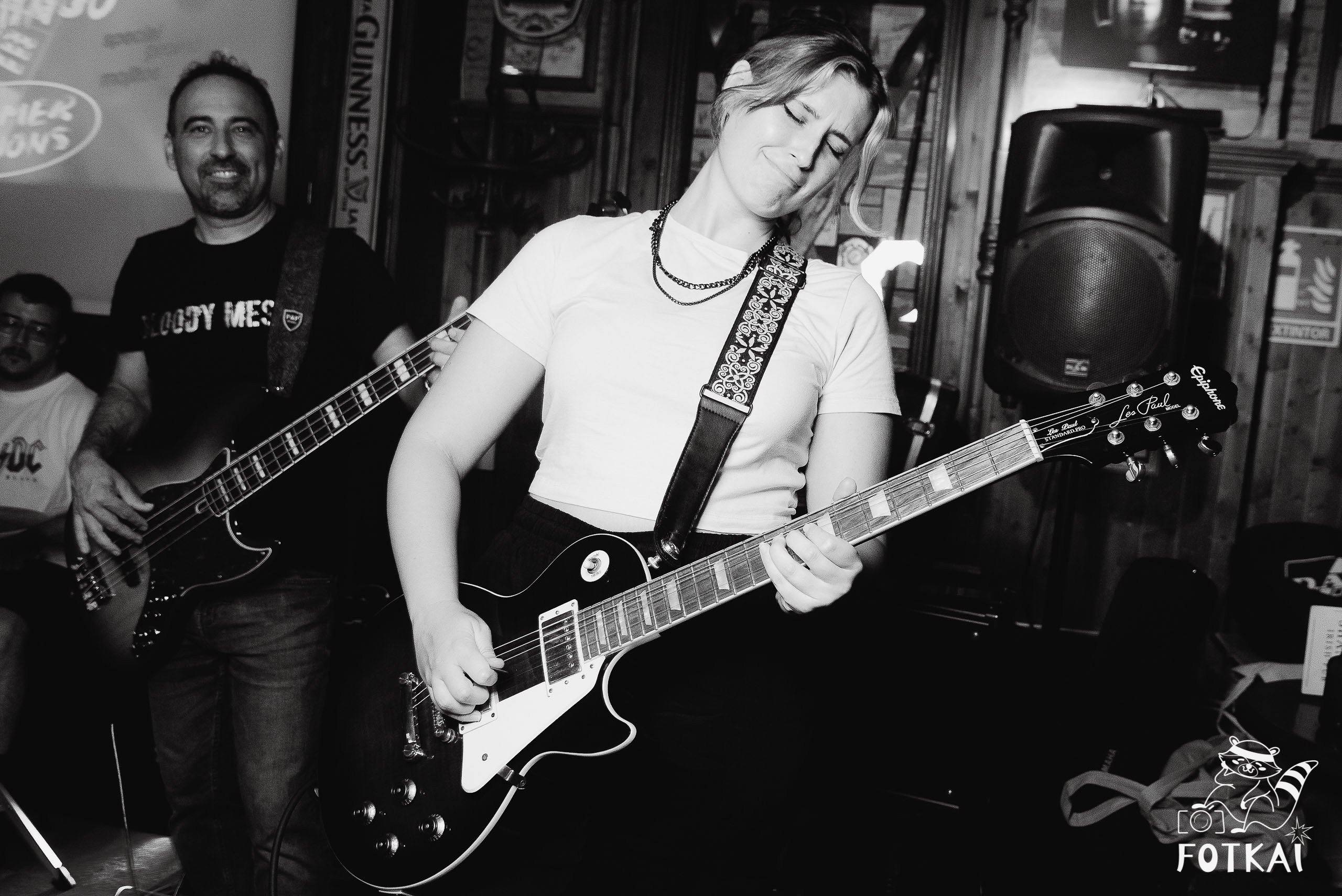 Bloody Mess en Shannon | Irish Pub: Reportaje fotográfico 15.08.25 | FOTKAI