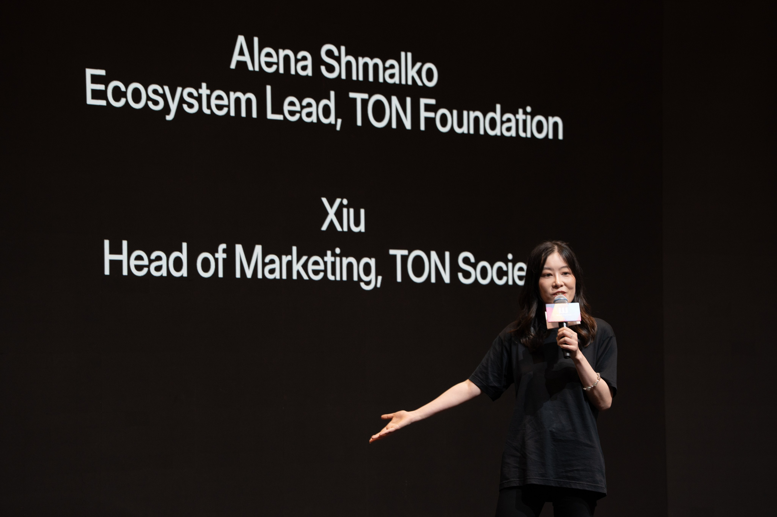 TON. PHOTOGRAPHER IN HONG KONG (WEDDING, FASHION, FAMILY, EVENTS)