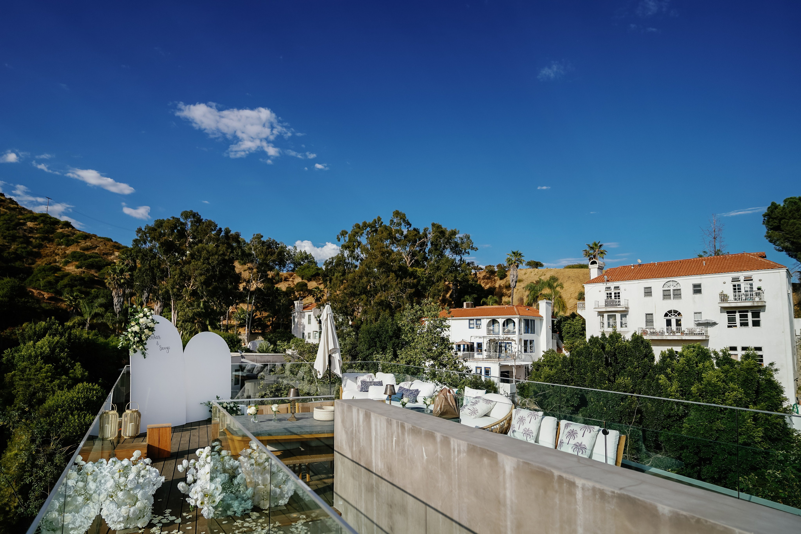Wedding at the Hollywood Sign Venue, Los Angeles, California. Wedding Photography & Videography Team in California, Los Angeles, San Francisco, San Diego and Travel