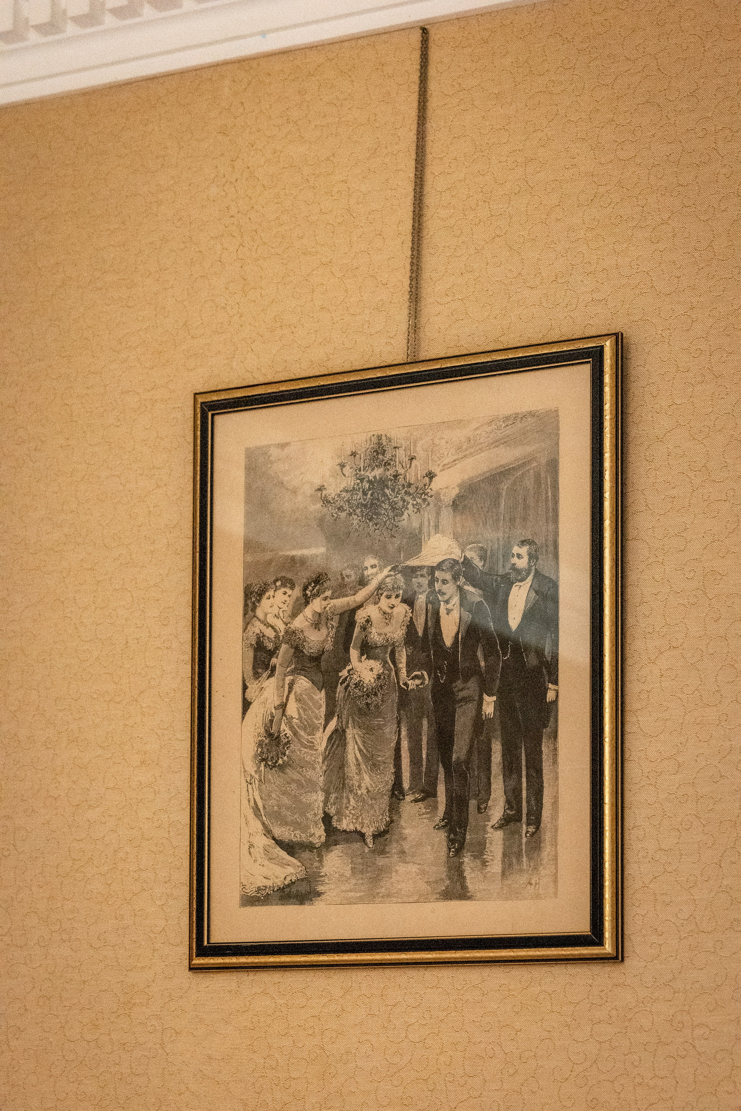 Château Elopement in Occitanie — Château Bagen | Southwest France. Eugénie Smirnova — Wedding & Elopement Photographer in Southwest France