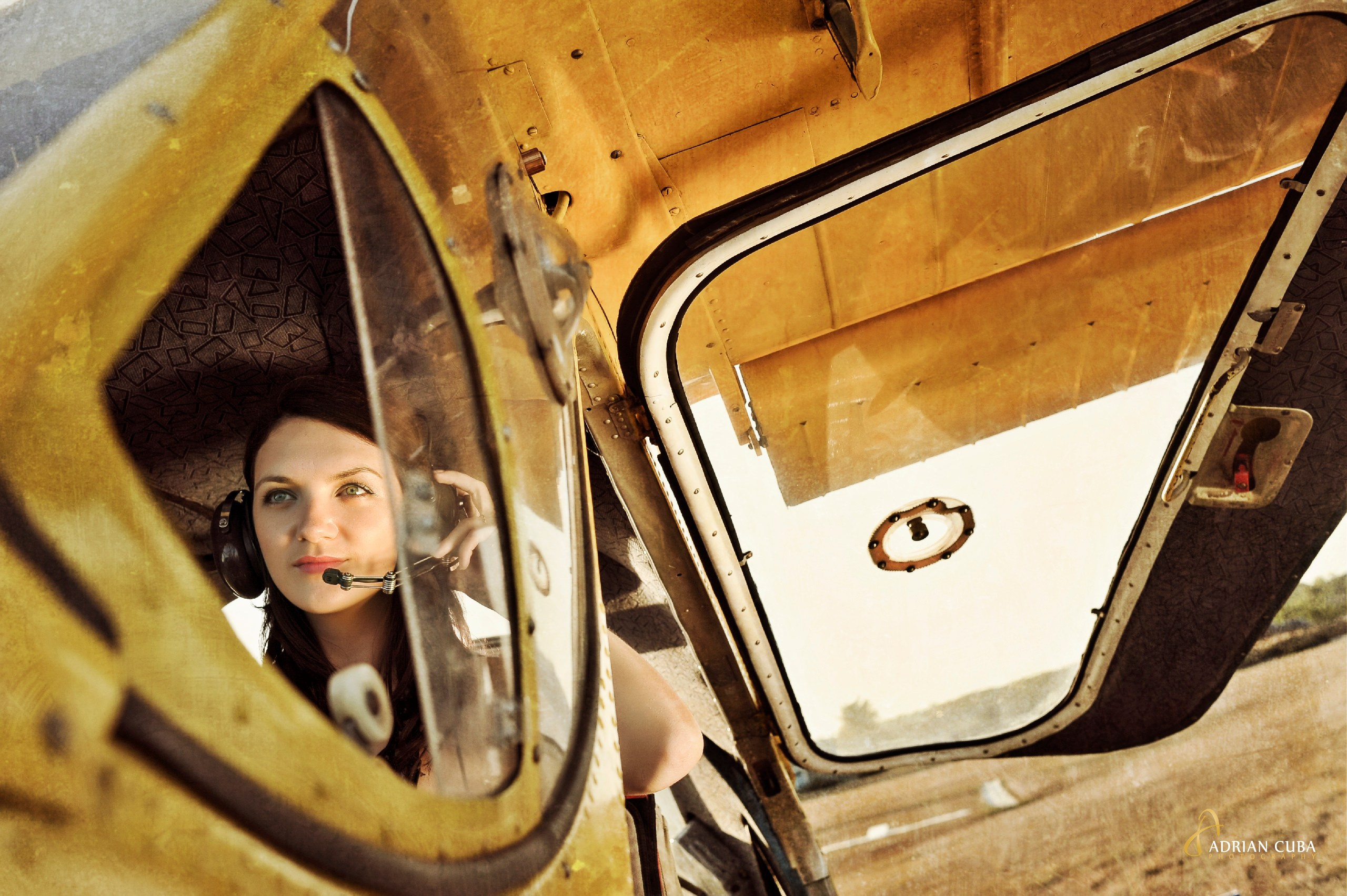 Sedinta foto Save the Date Iasi | Fotografie de logodna realizata de Adrian Cuba