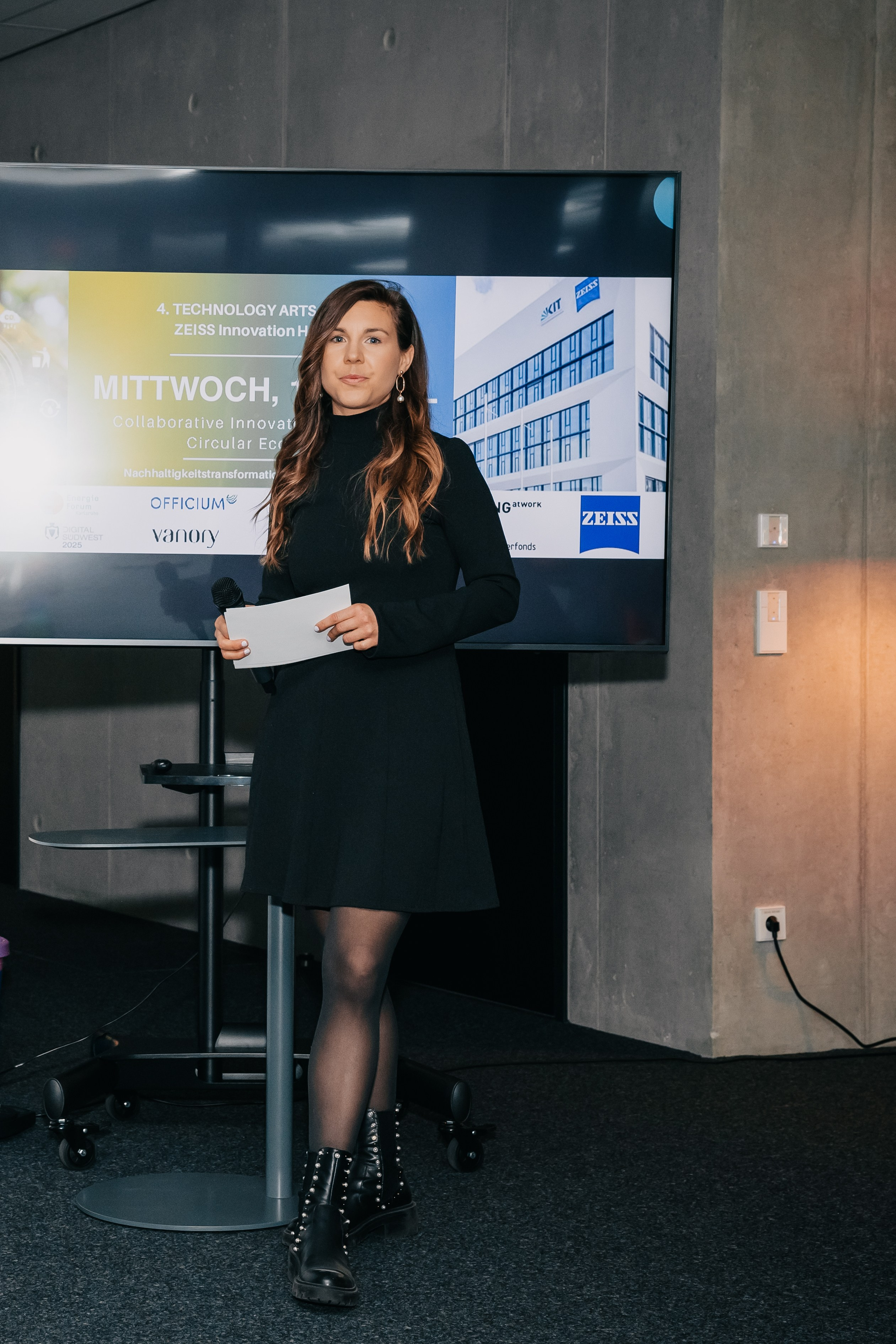 OFFICIUM - 4. Technology Arts Evening: Collaborative Innovation within the Circular Economy. Viktoria Motte Fotografie Event-, Business- und Porträtfotografie Stuttgart | Mallorca