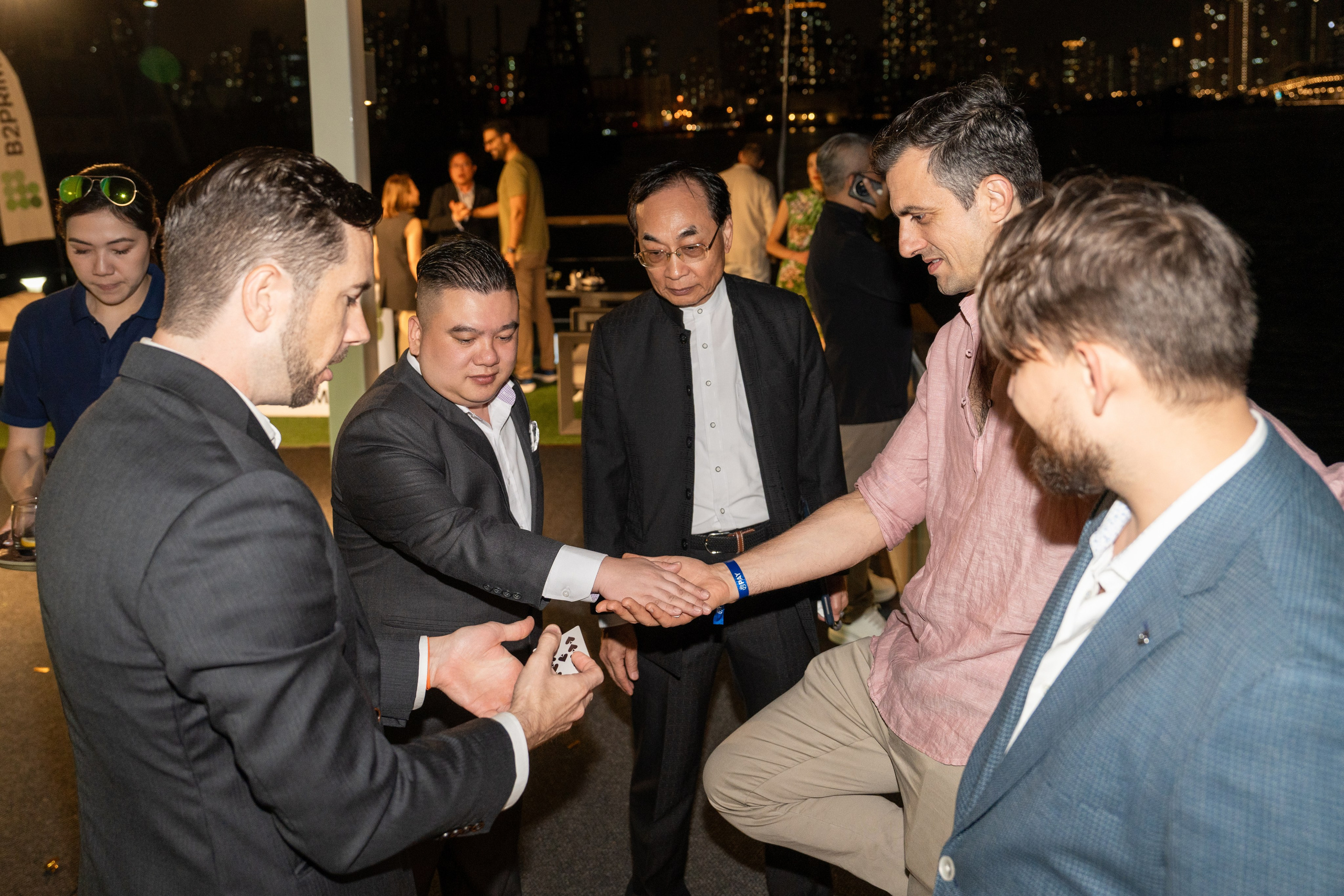 BE2PRIME. PHOTOGRAPHER IN HONG KONG (WEDDING, FASHION, FAMILY, EVENTS)