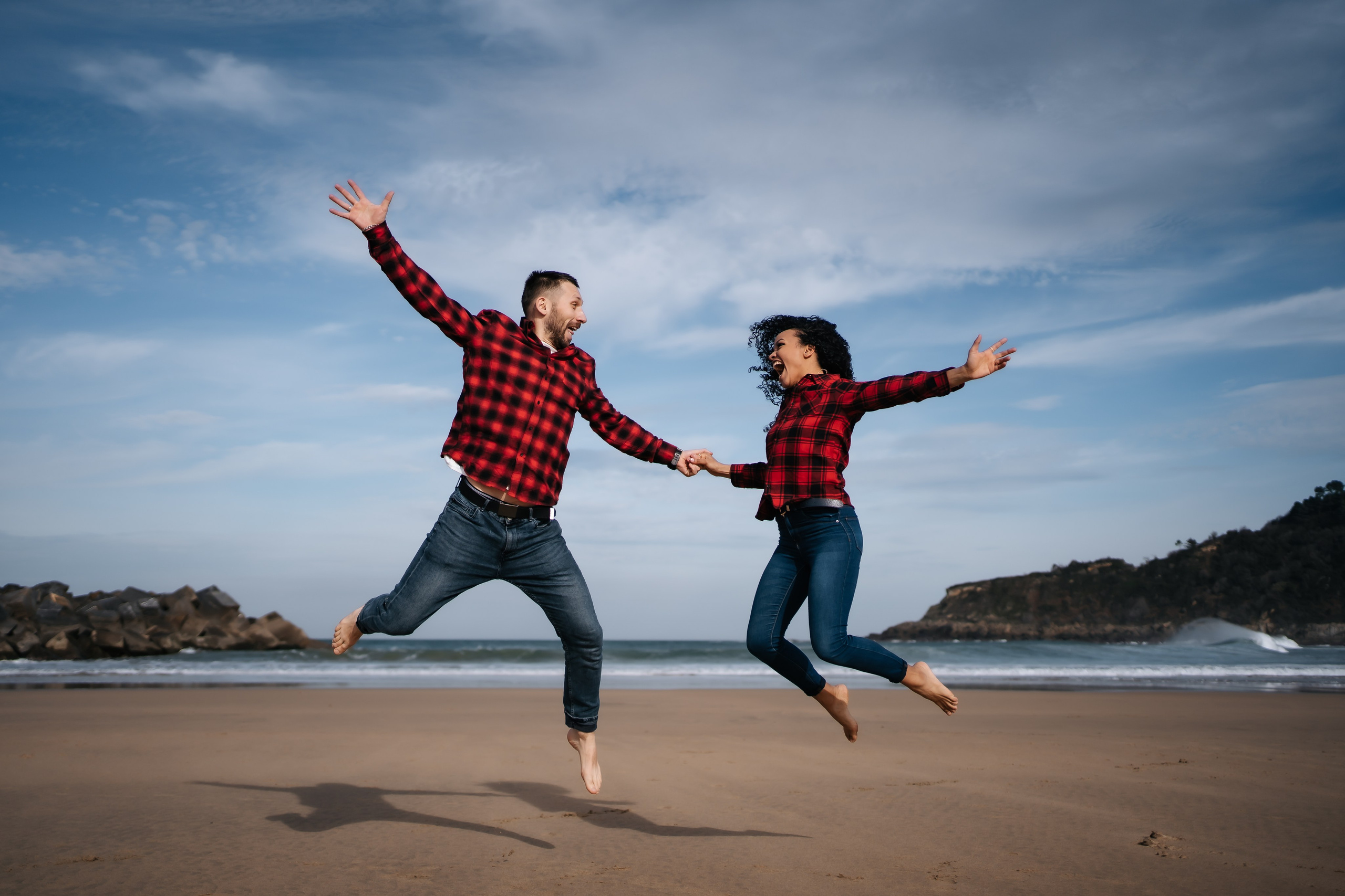 V🤍R. Holigood foto y video reportaje de bodas en San Sebastián y Europa
