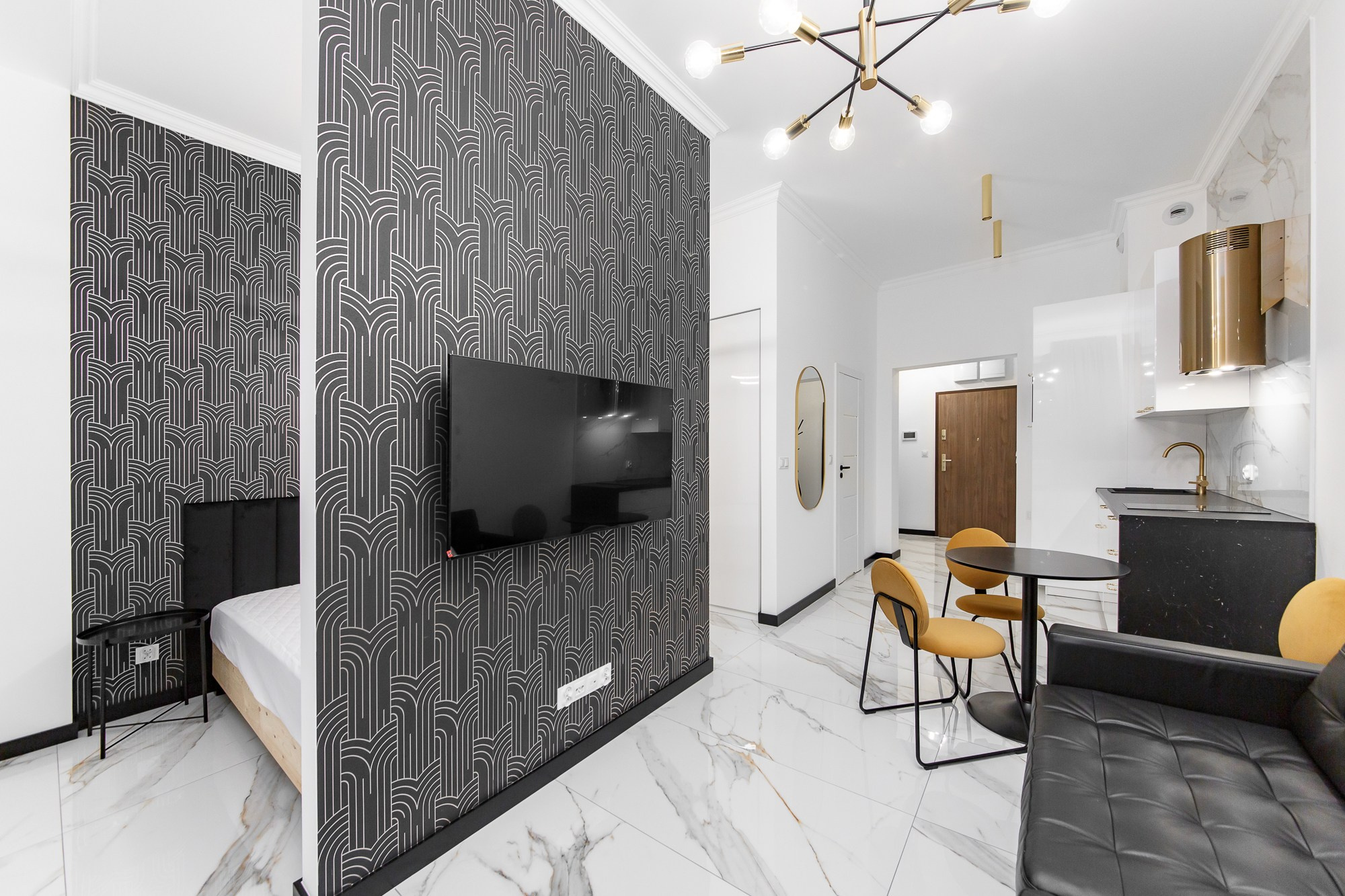 Fotografia nieruchomości, wnętrz, mieszkań, restauracji, biur i apartamentów. Wedding and portrait photographer in Poland Vitali Frozen