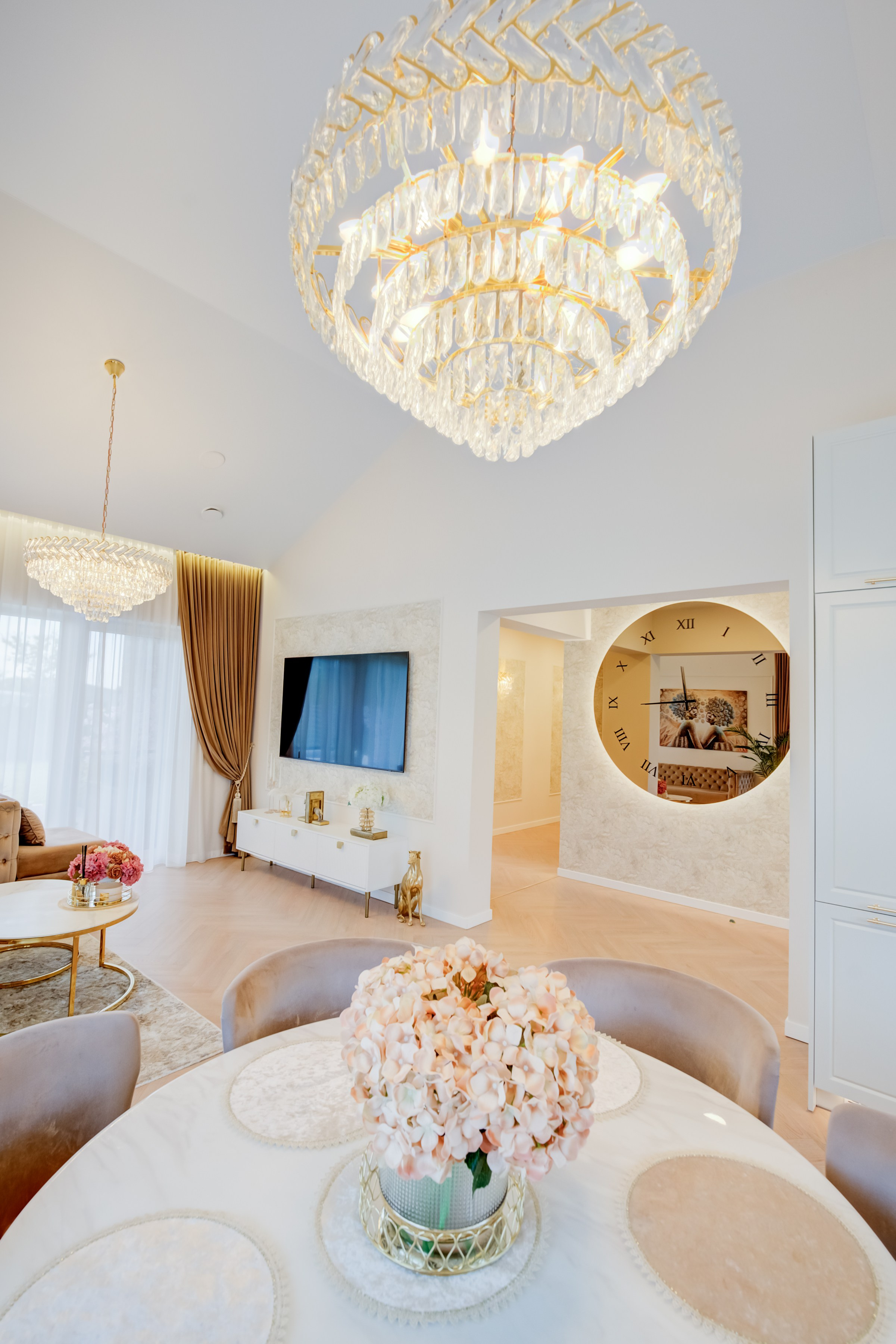 Lentvaris, gražus namas. Elina Sapiega fotografė Vilniuje