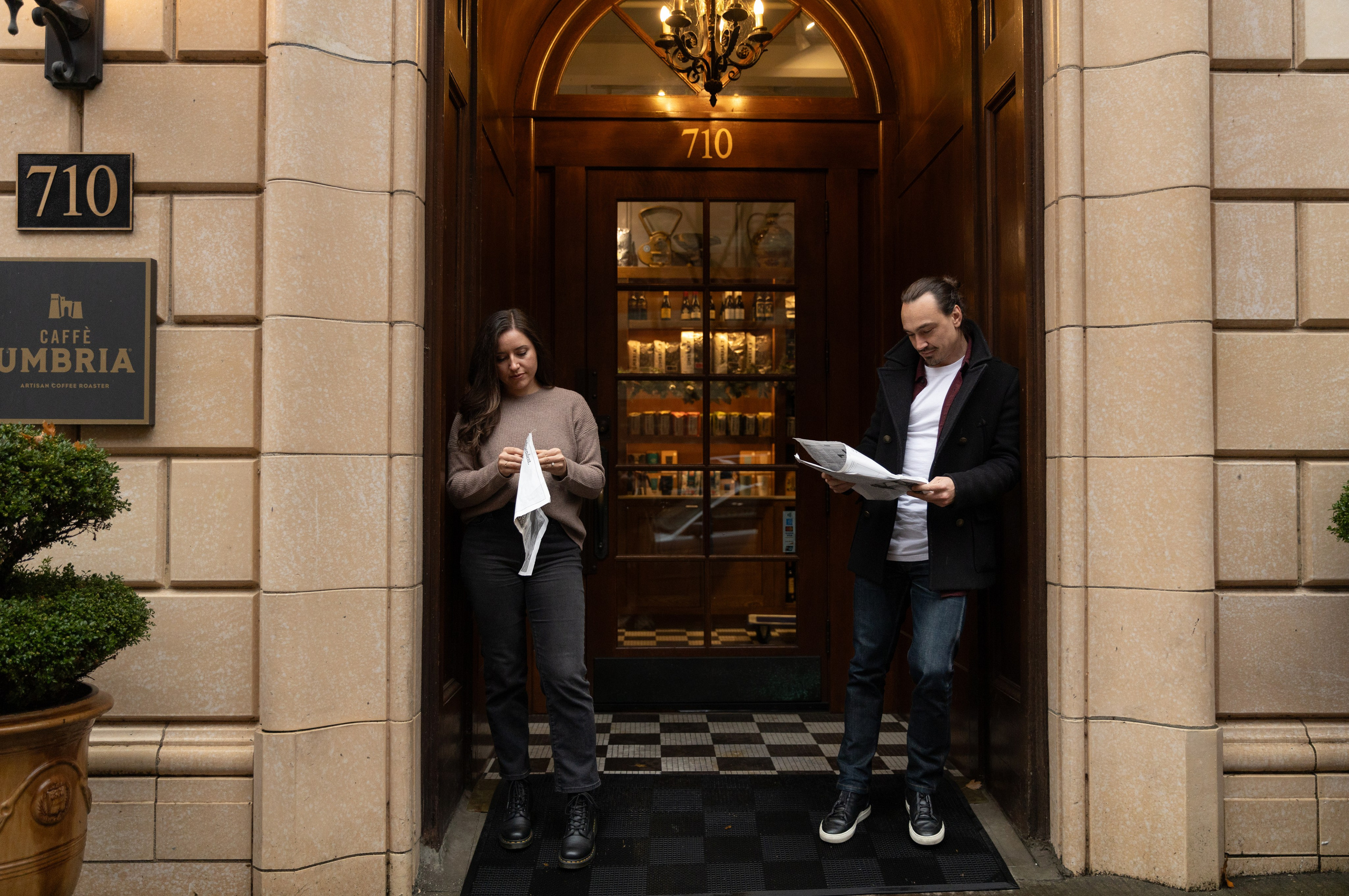 Library Portland. Family and Wedding photographer