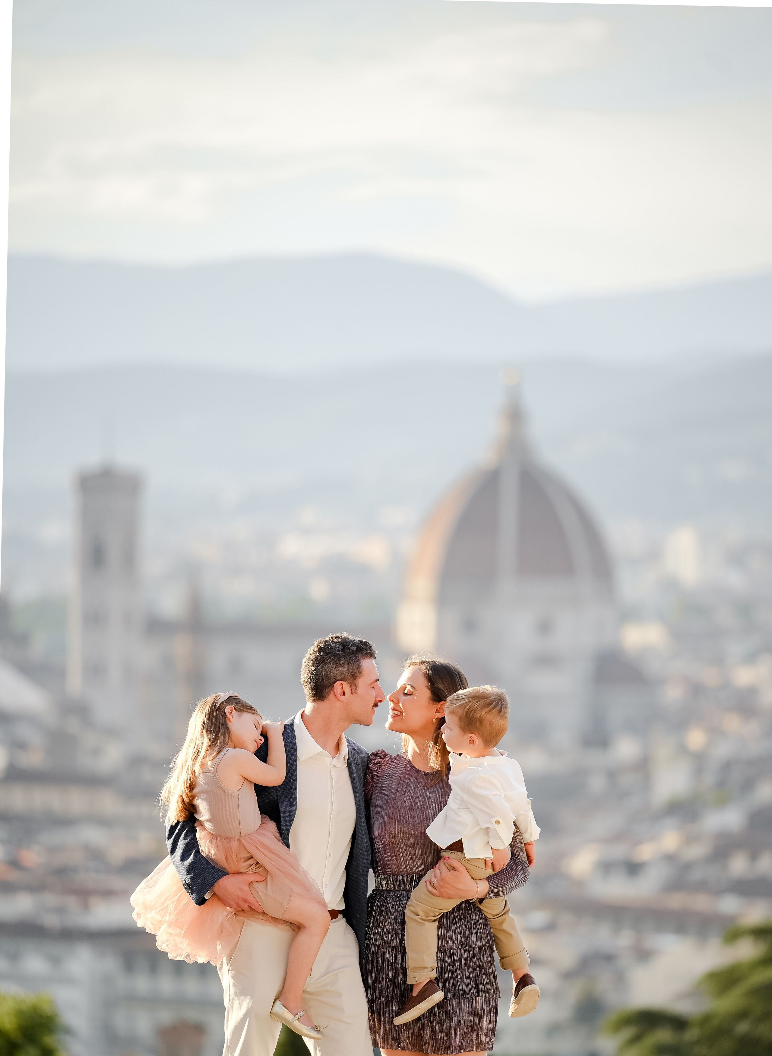 Jessica & Family. Wedding Photographer in Italy