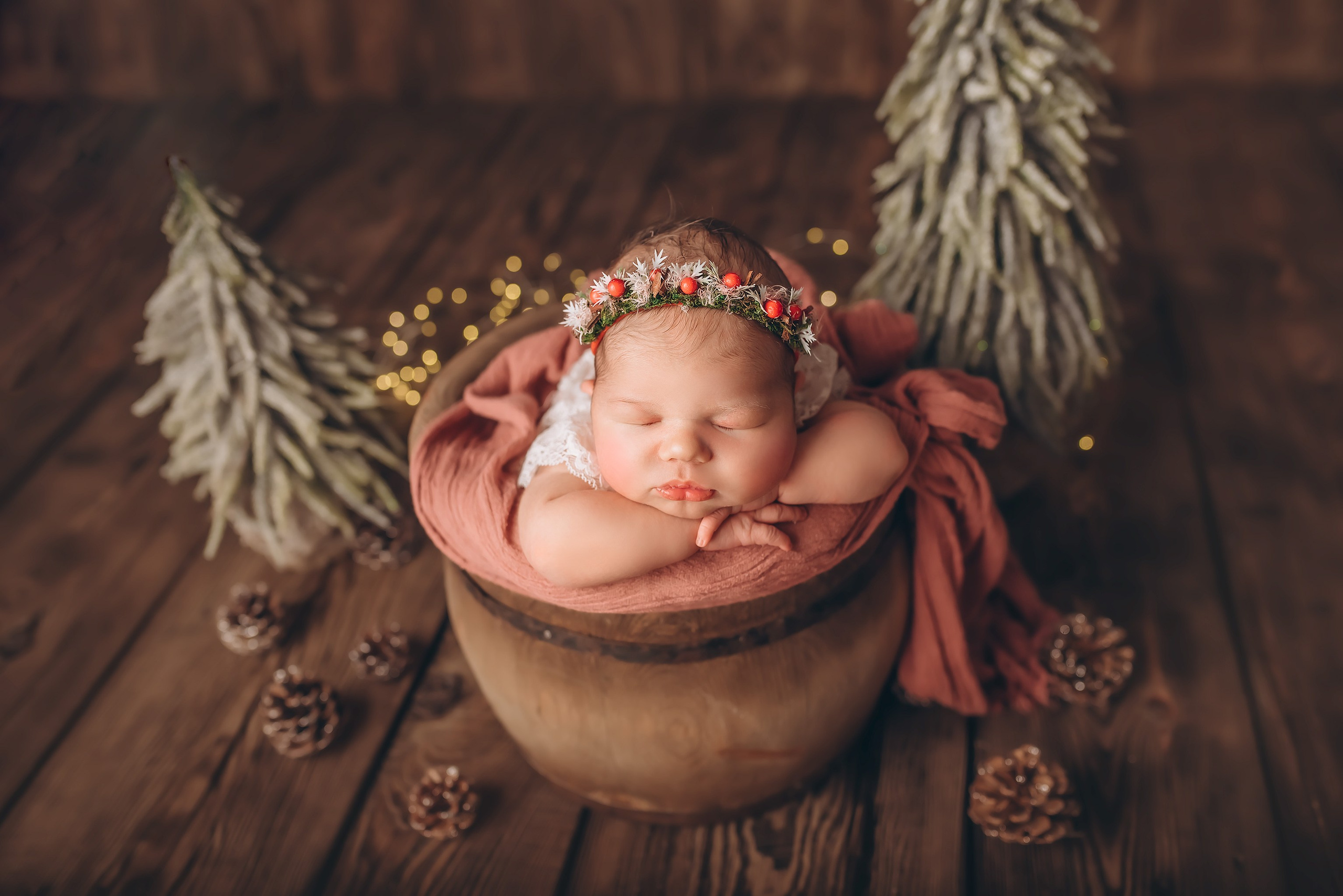 Newborn photoshoot. Newborn photographer and Photography Educator in Prague Yana Stelmakh