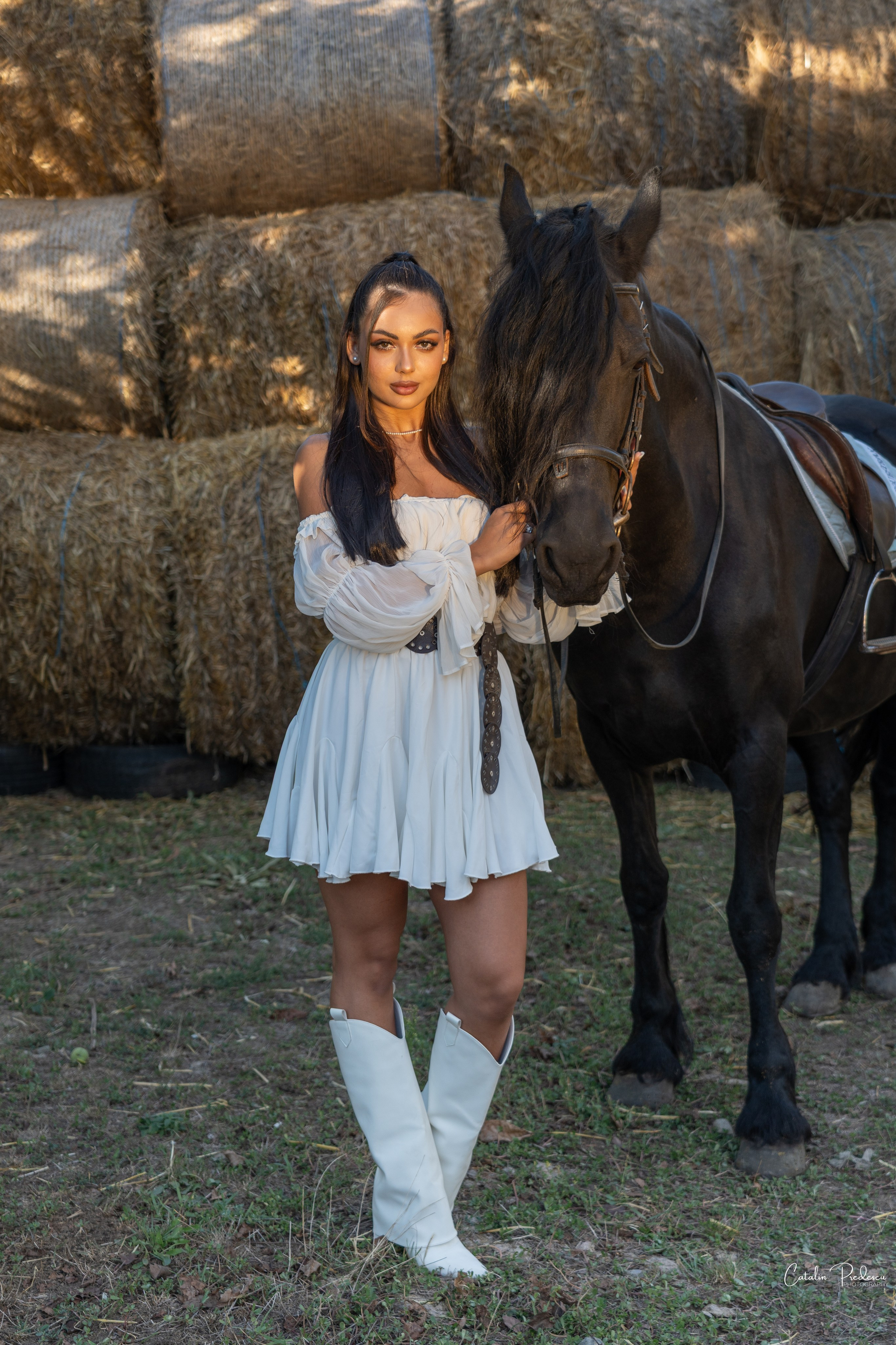 Codruța la Băile Herculane – naturalețe, expresivitate și lumină autentică. Event, portrait, and lifestyle photographer