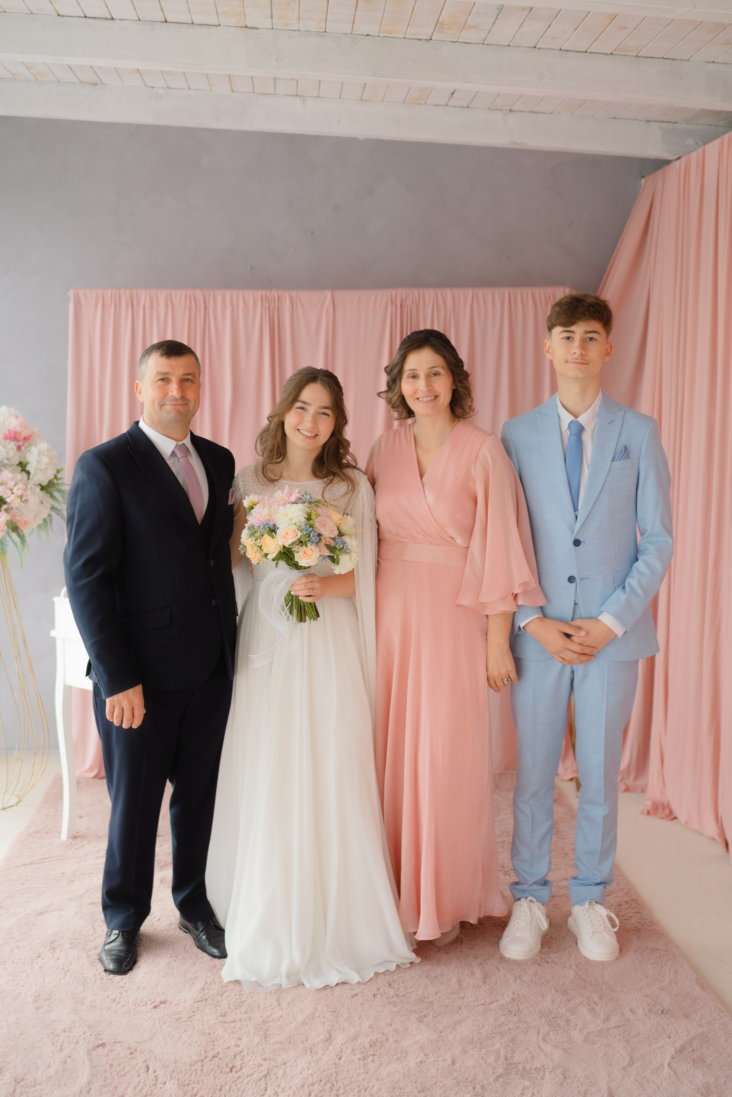 Miruna | Ruben Preview. Main