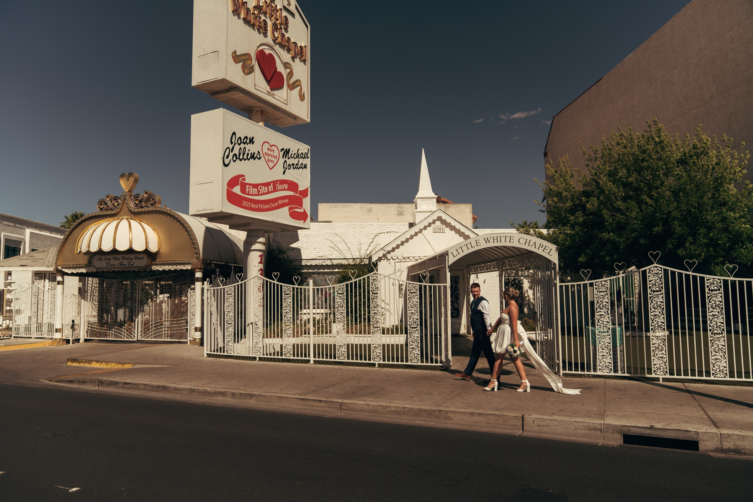 Lauren&Callum. Wedding & elopement photographer Viktoriya Kravtsov. Las Vegas