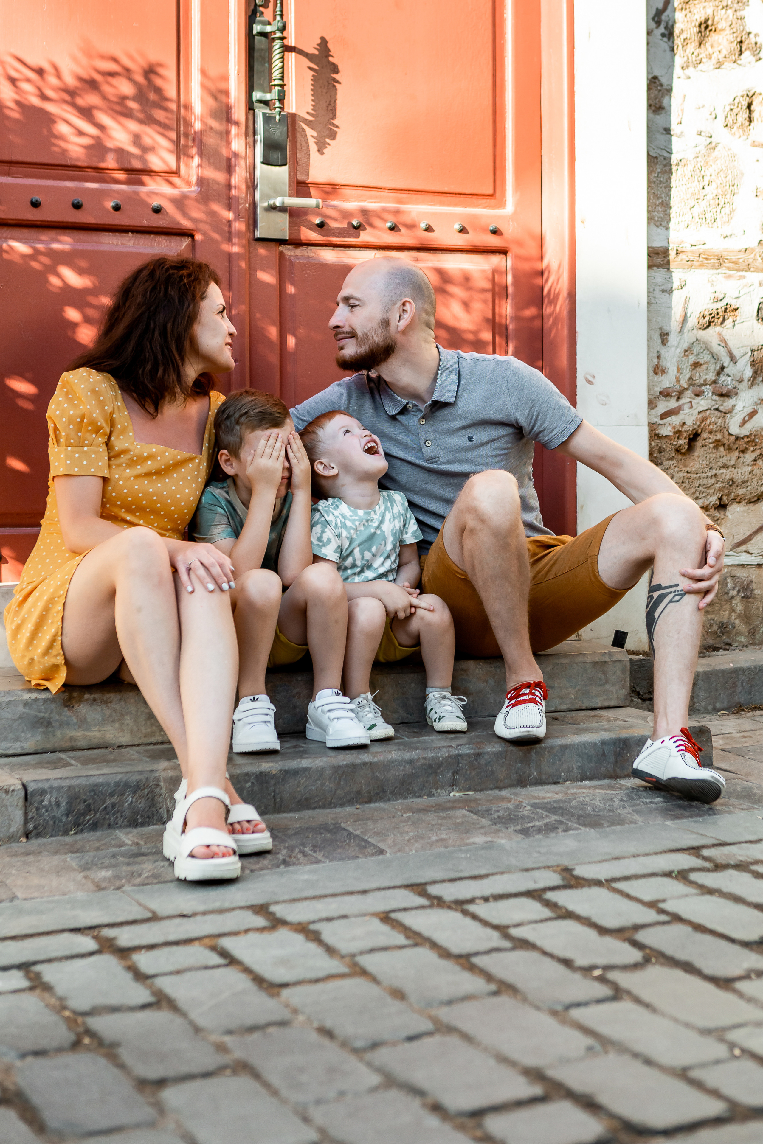 Семейная фотосессия в старом городе Анталии. Фотограф в Анталии, Кемере и Белеке