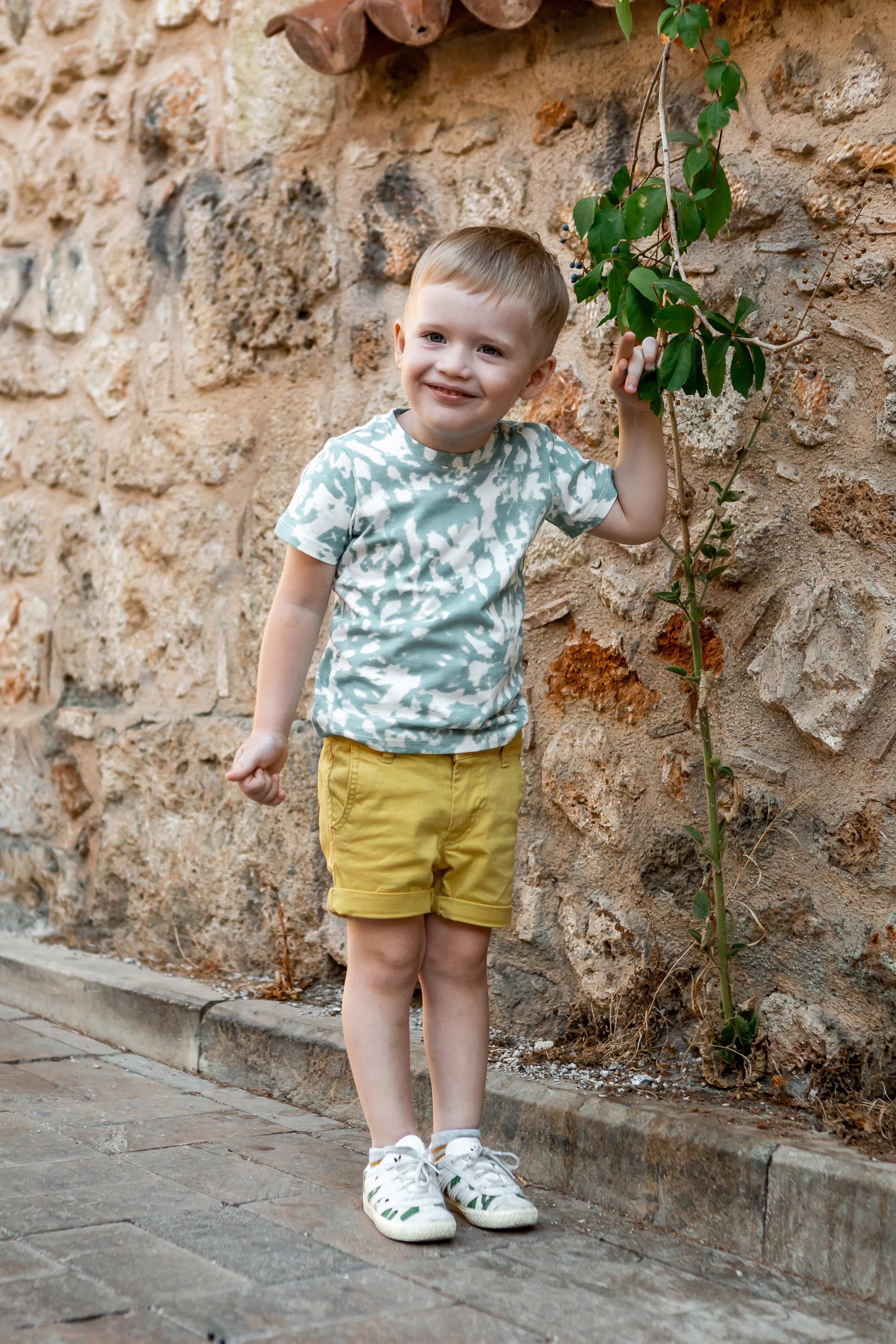Семейная фотосессия в старом городе Анталии. Фотограф в Анталии, Кемере и Белеке